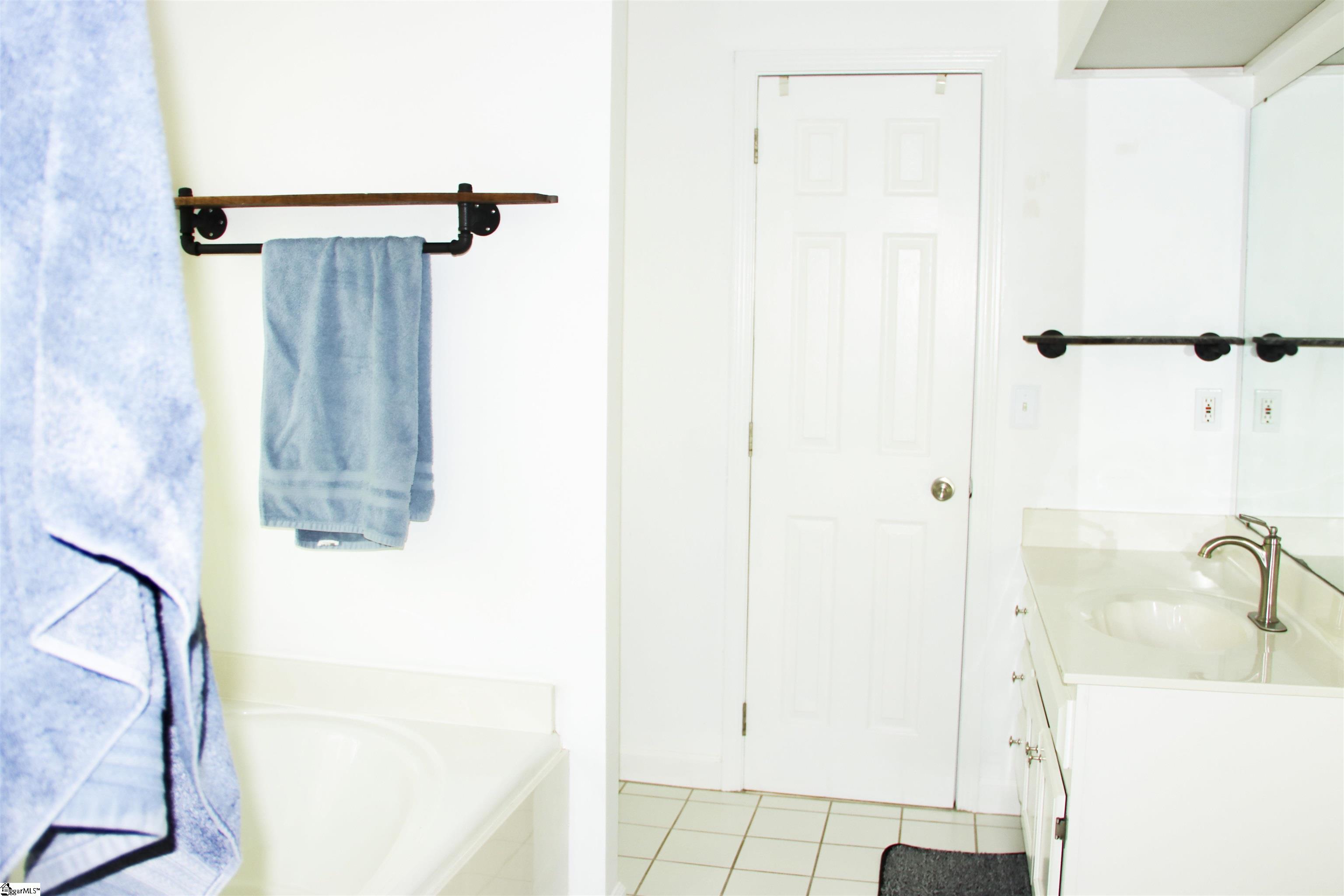 4 Crested Owl, Simpsonville, South Carolina image 28