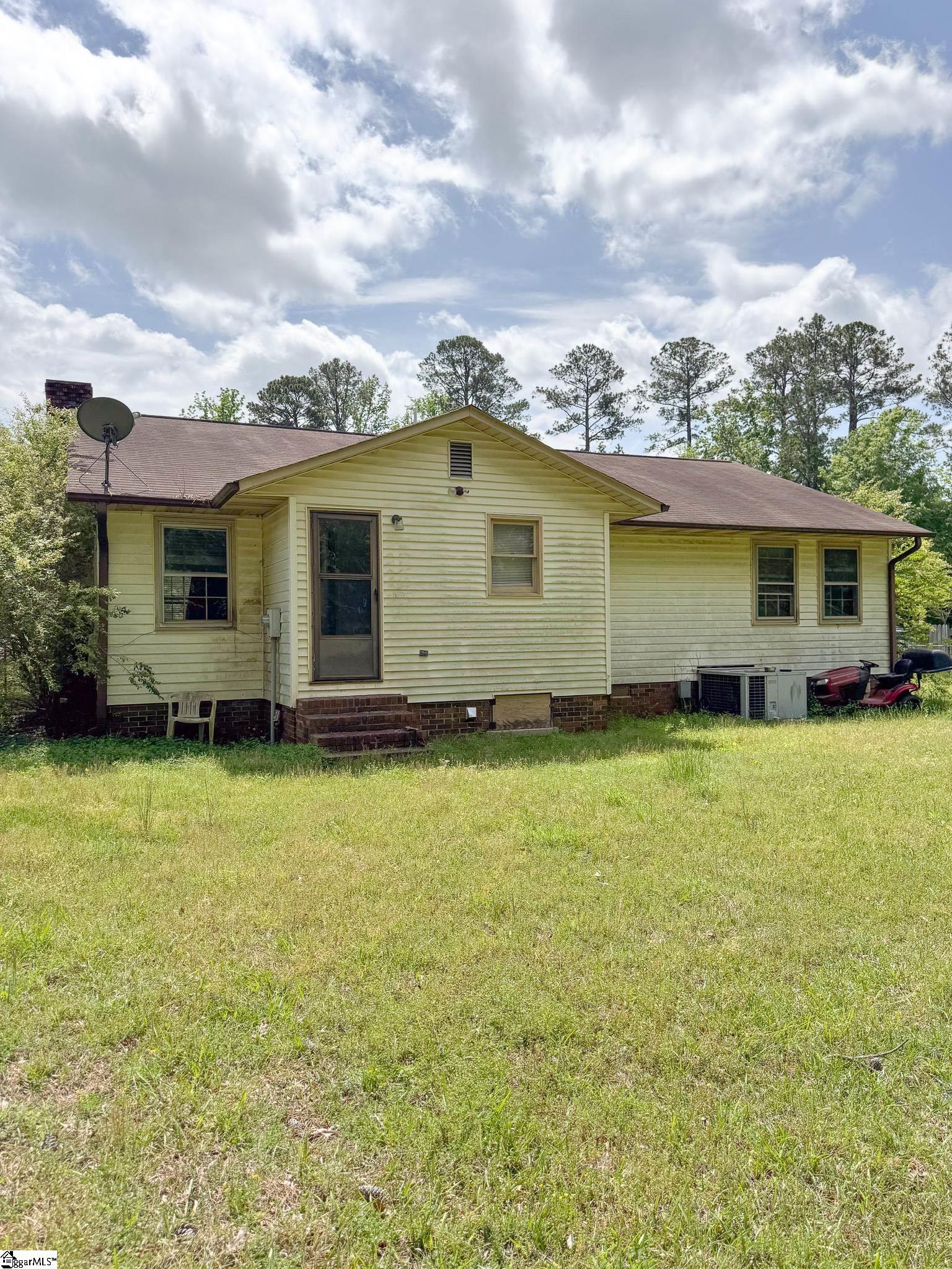 203 Larkin, Greenwood, South Carolina image 2