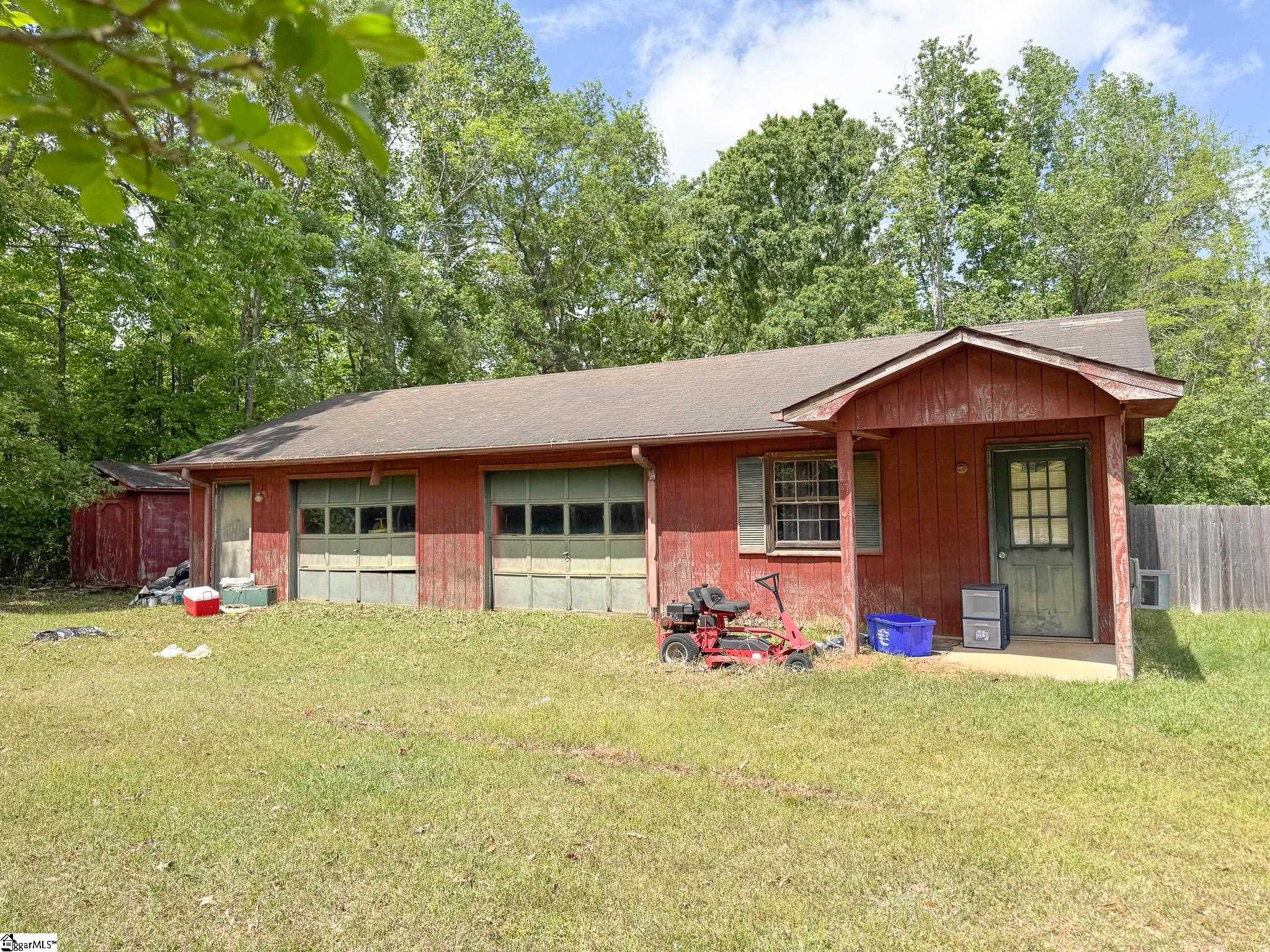 203 Larkin, Greenwood, South Carolina image 5