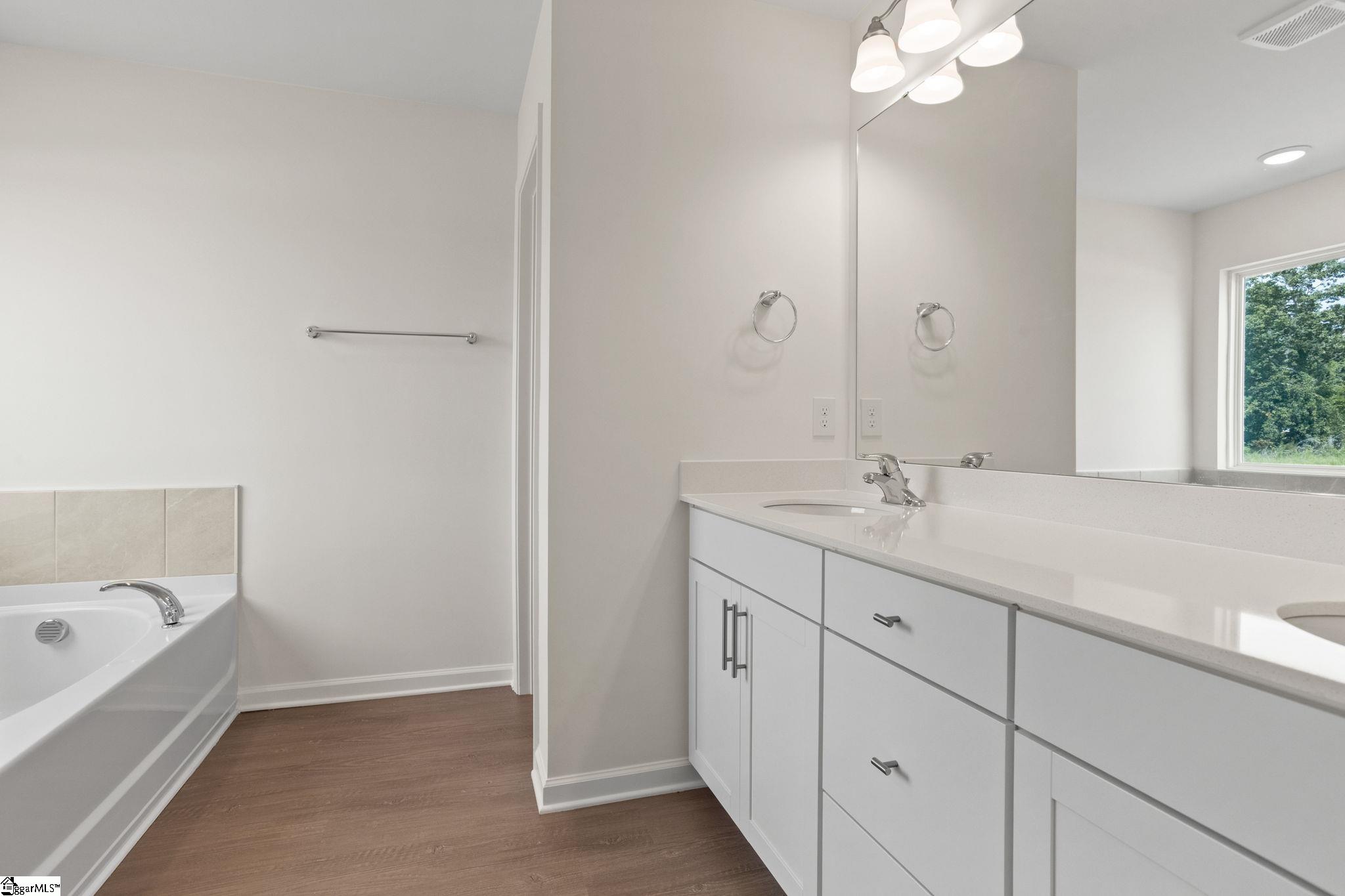 MLS #1555372 image #13