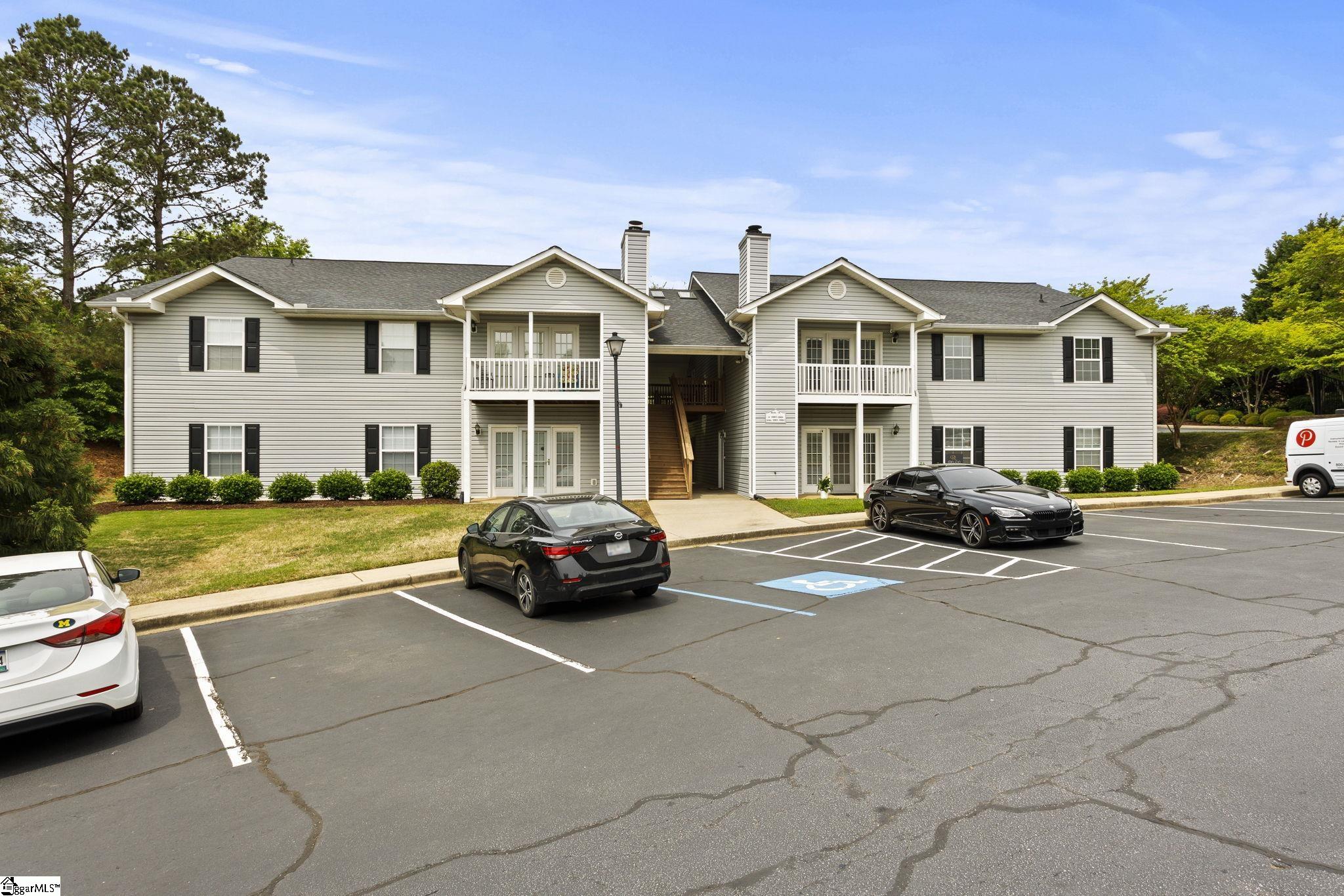 1004 Pelham Square, Greer, South Carolina image 2