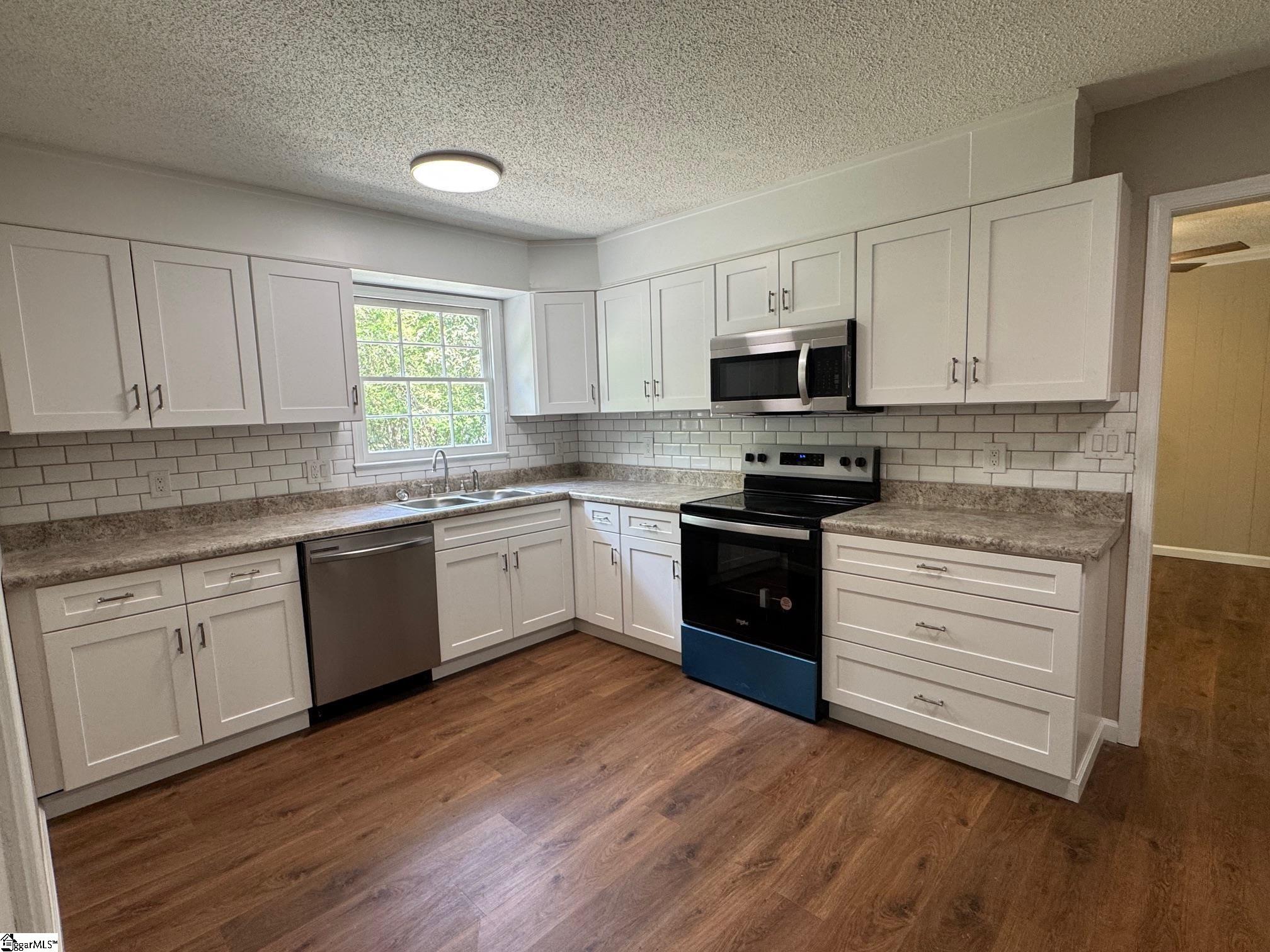 211 Vega, Greer, South Carolina image 12