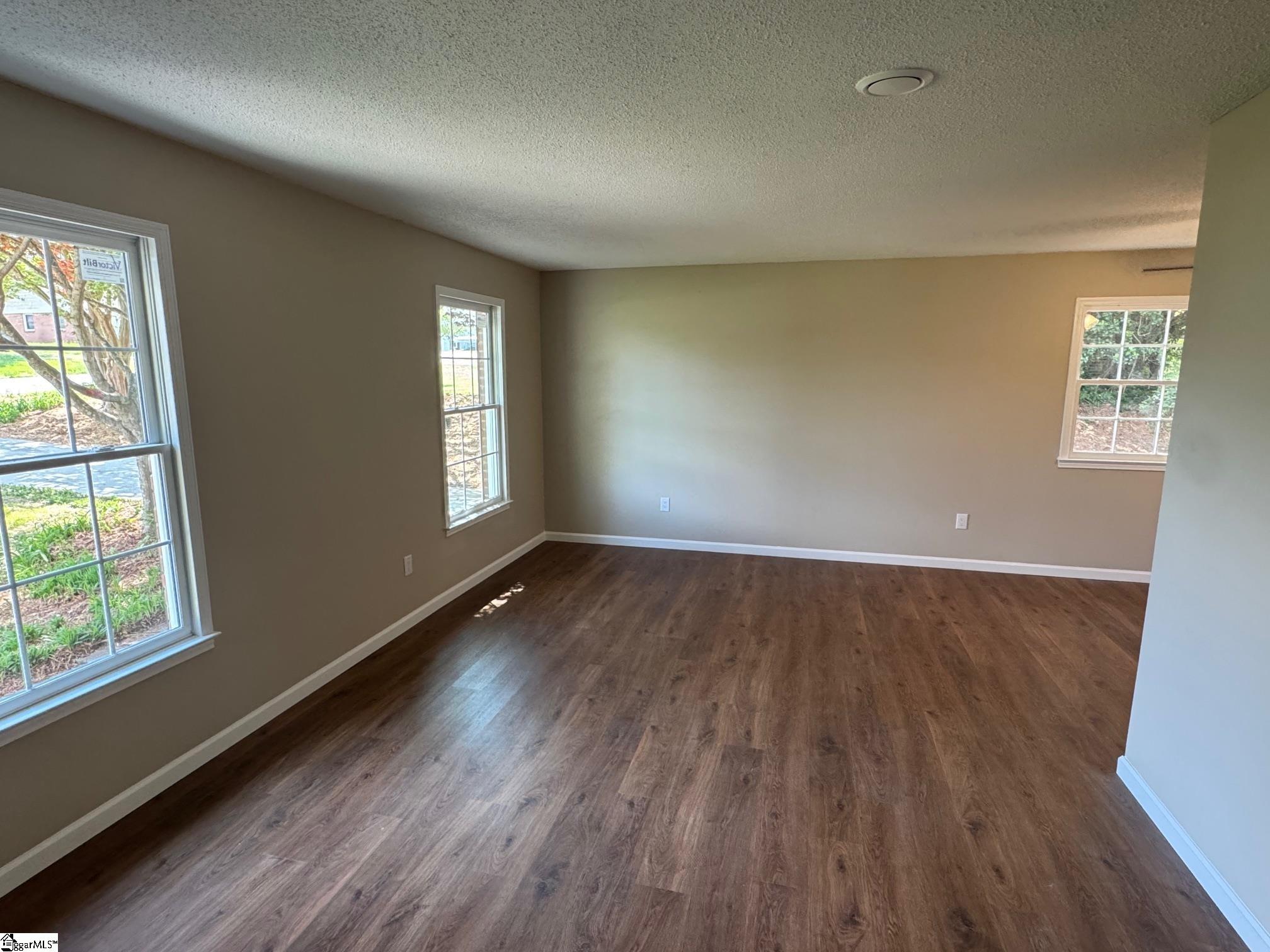 211 Vega, Greer, South Carolina image 10