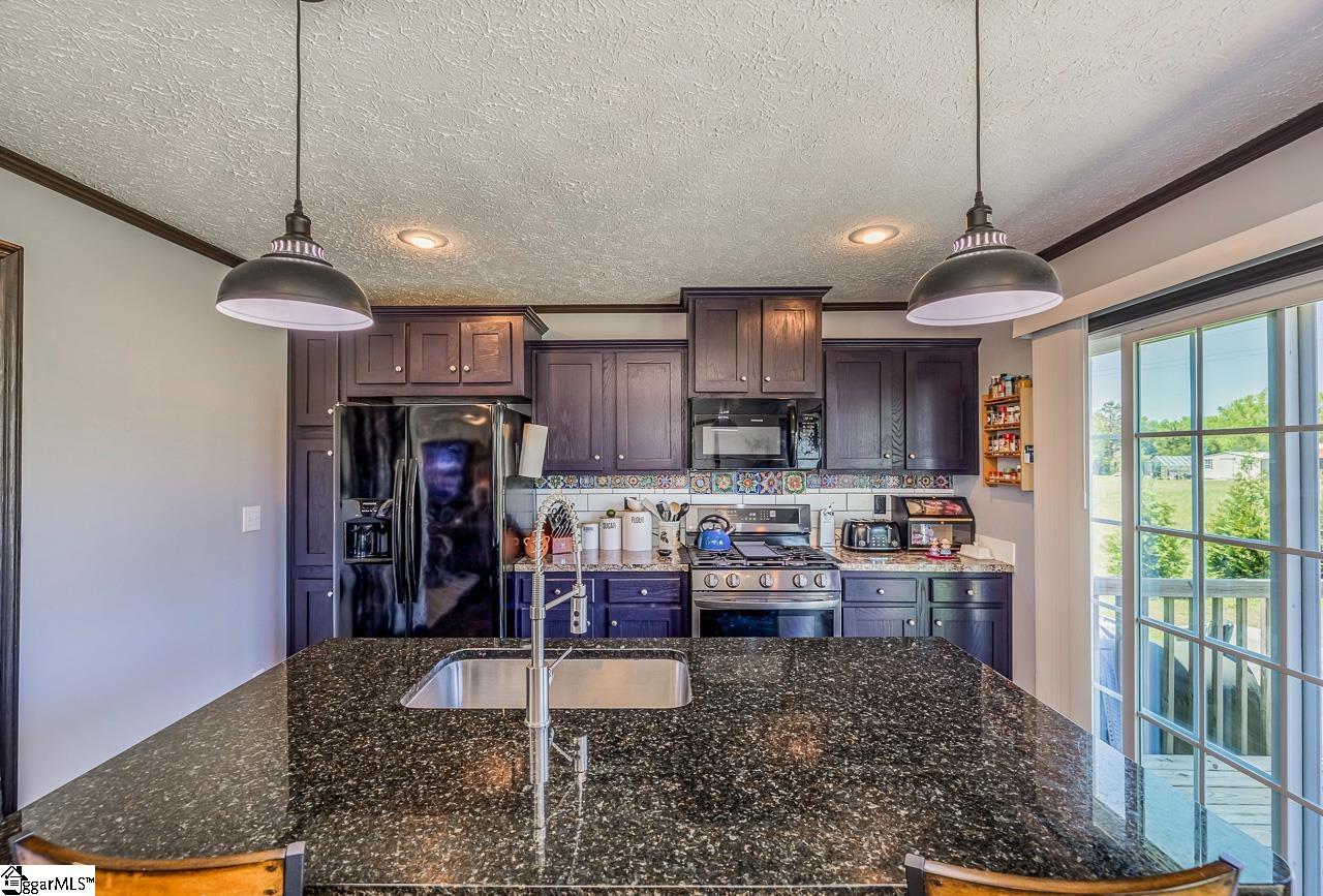 5667 Sc-92, Gray Court, South Carolina image 8