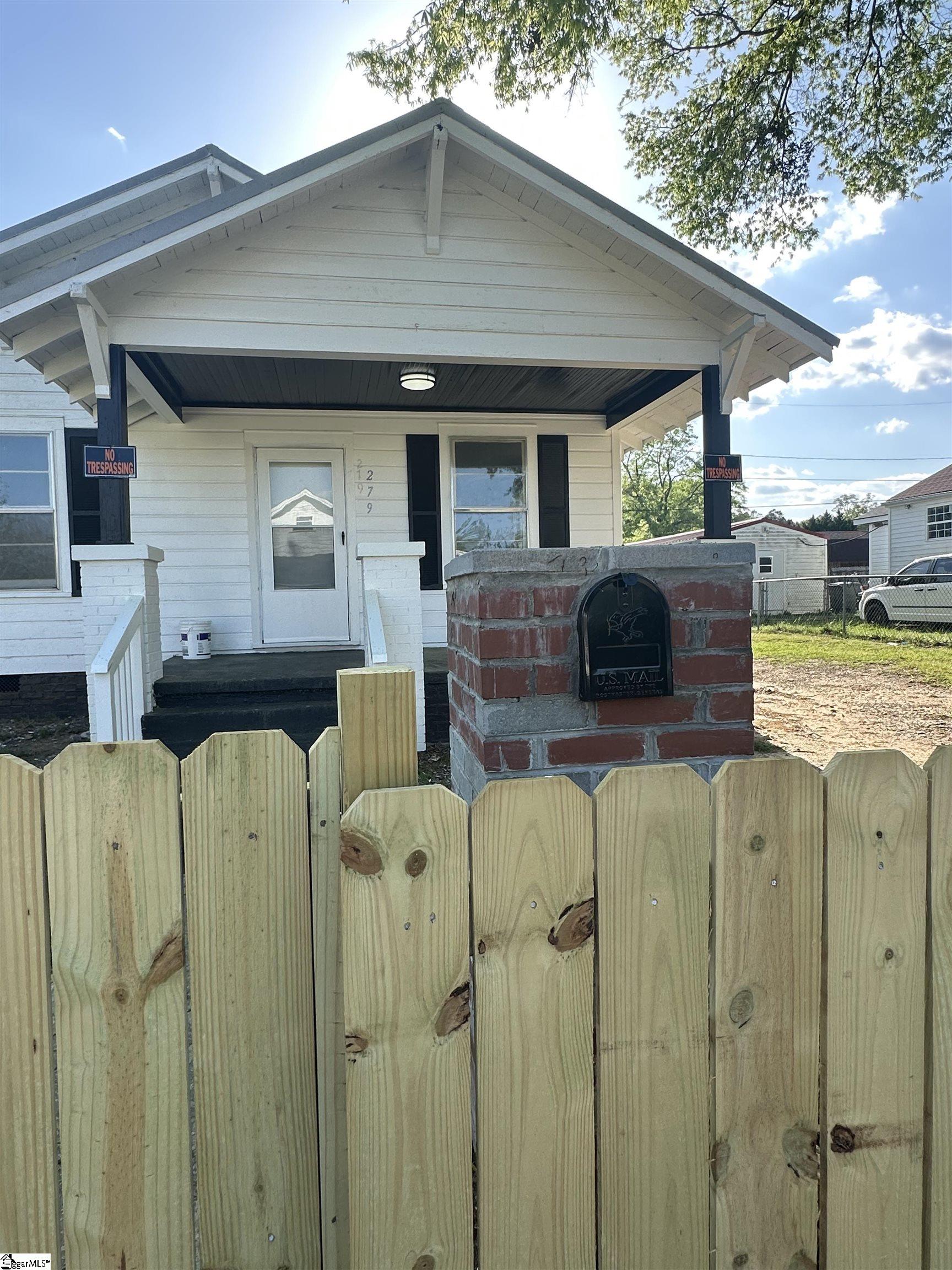 279 Locust, Clinton, South Carolina image 2