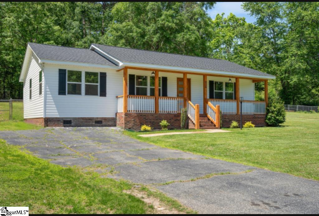 406 Campbell, Landrum, South Carolina image 3