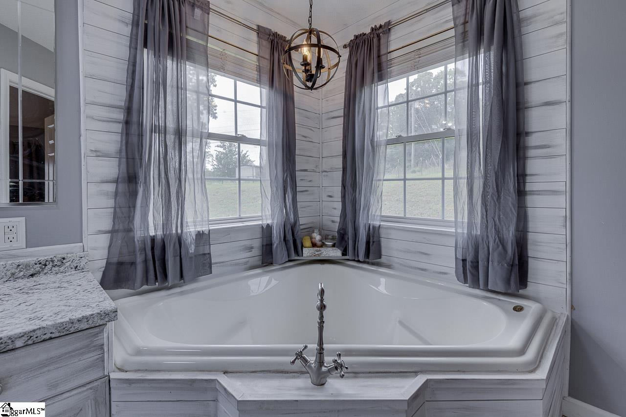 264 Windtree, Pickens, South Carolina image 27