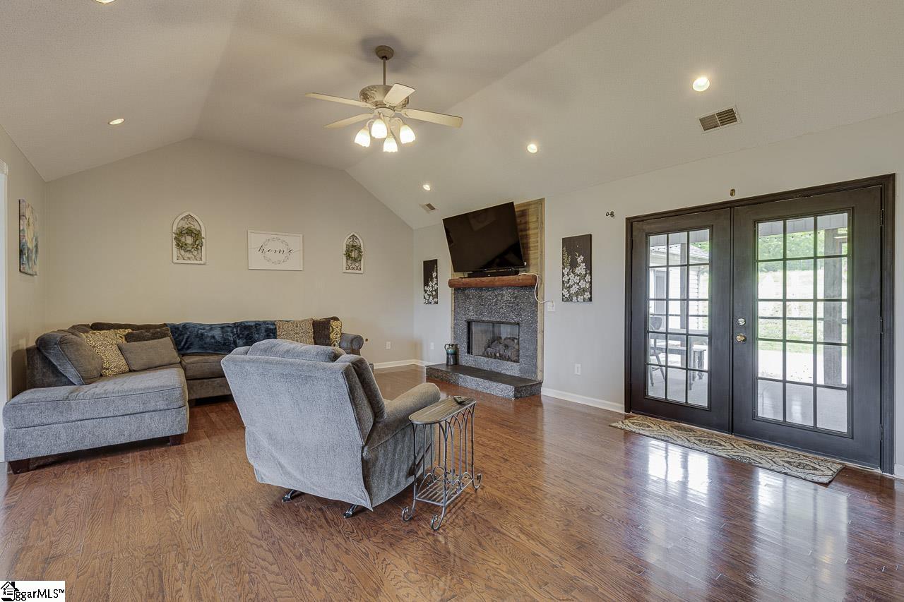 264 Windtree, Pickens, South Carolina image 6