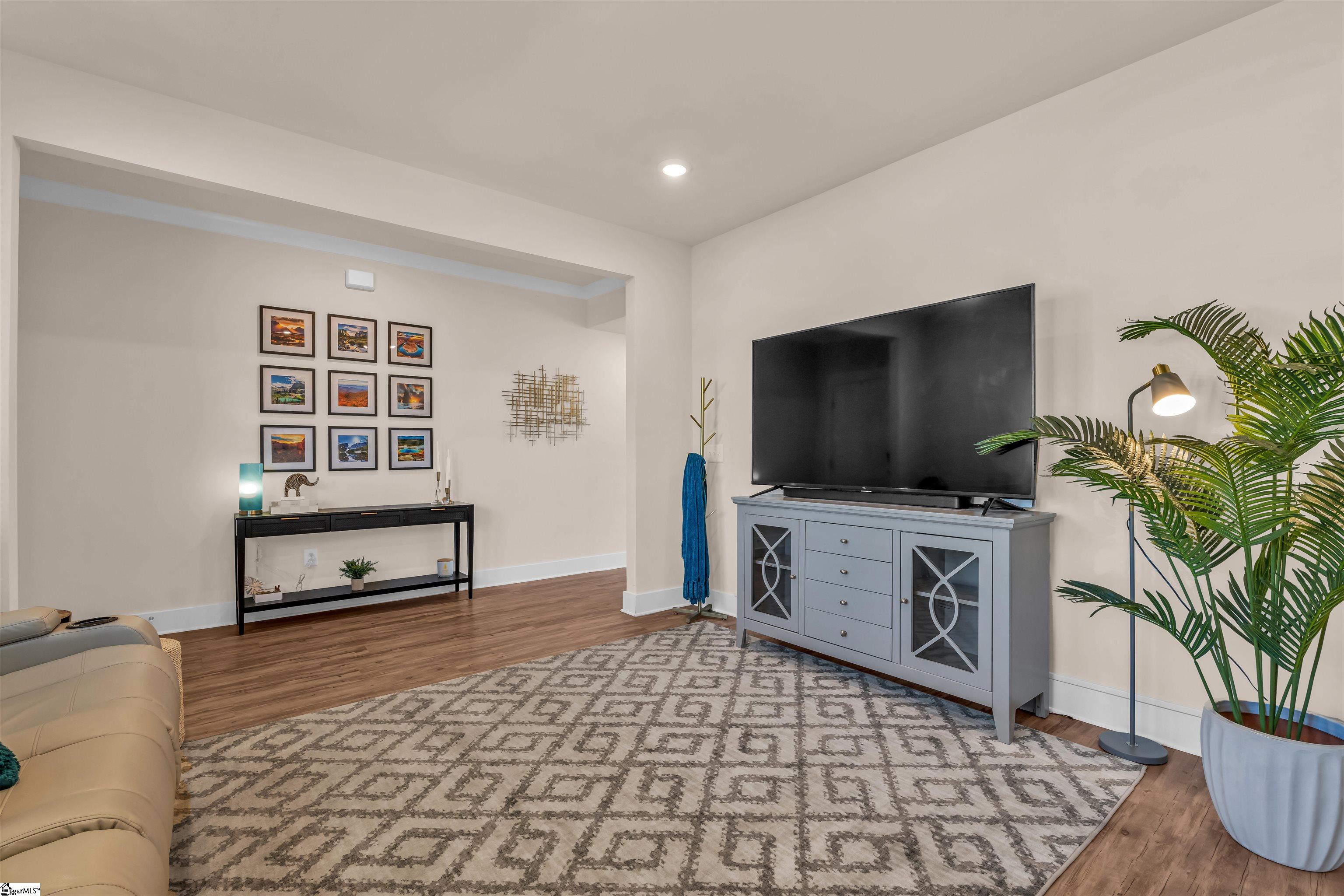 318 Pewter, Simpsonville, South Carolina image 4