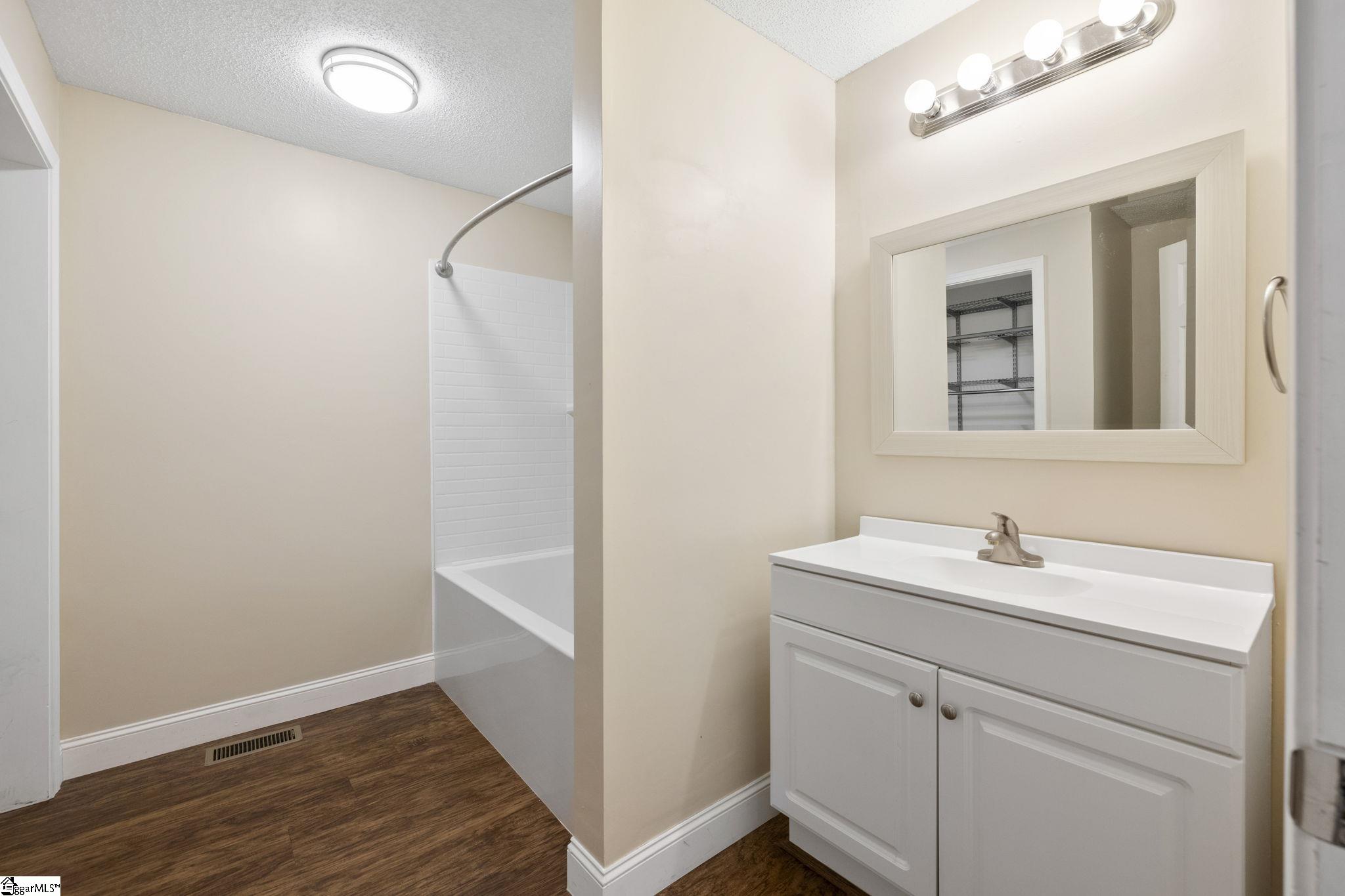 5 Vehorn, Inman, South Carolina image 19