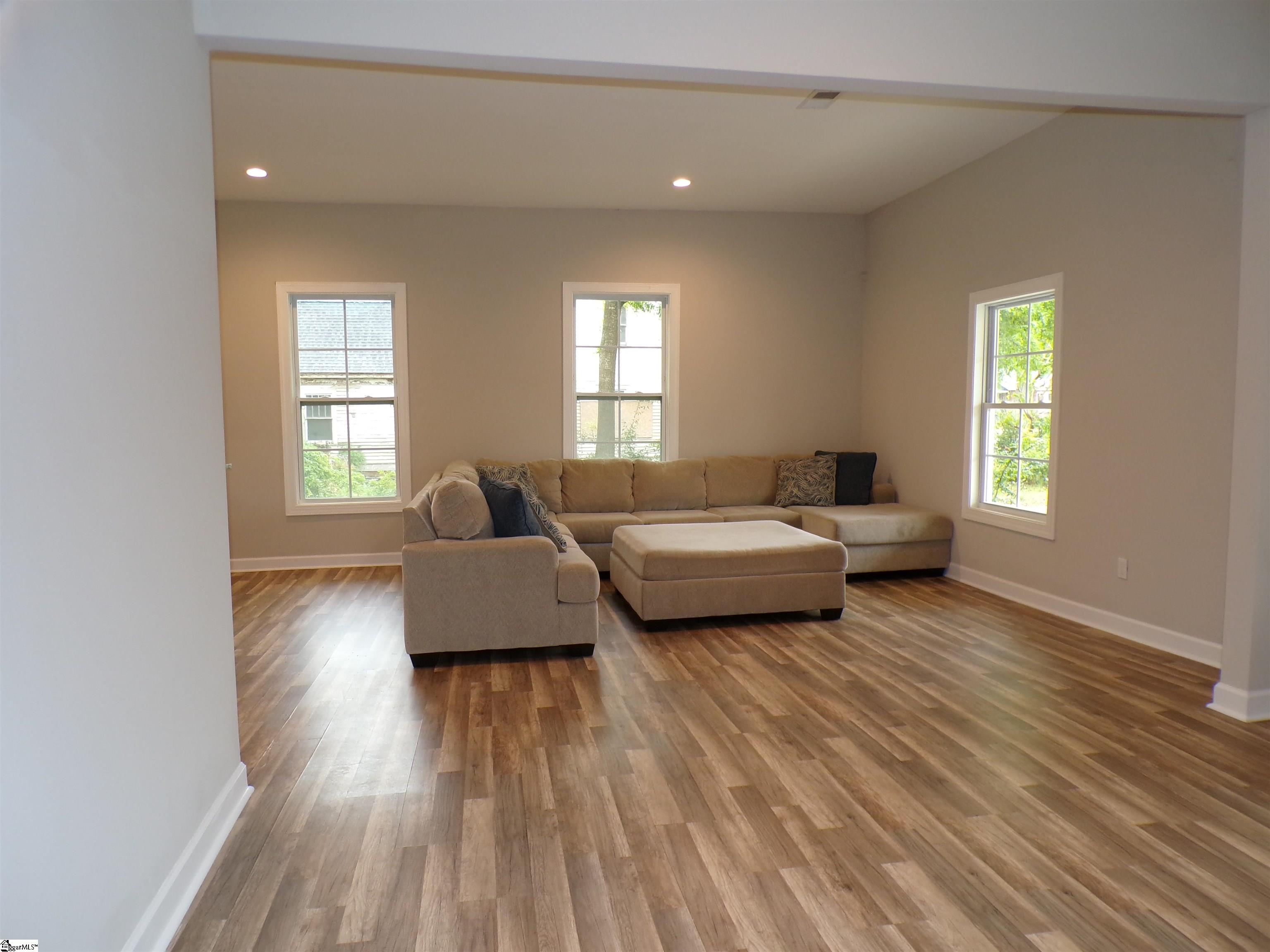 407 Green, Belton, South Carolina image 3