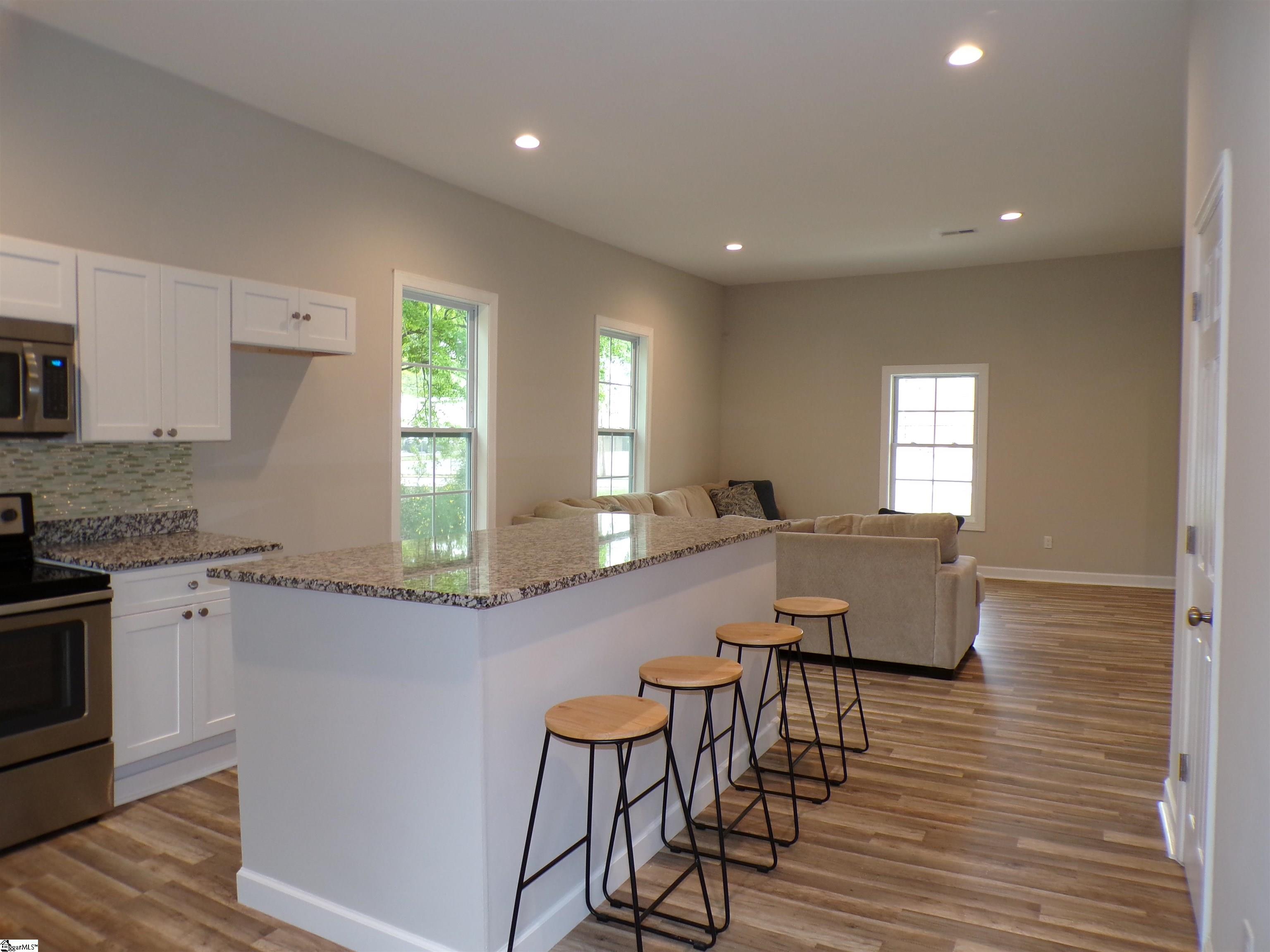 407 Green, Belton, South Carolina image 5