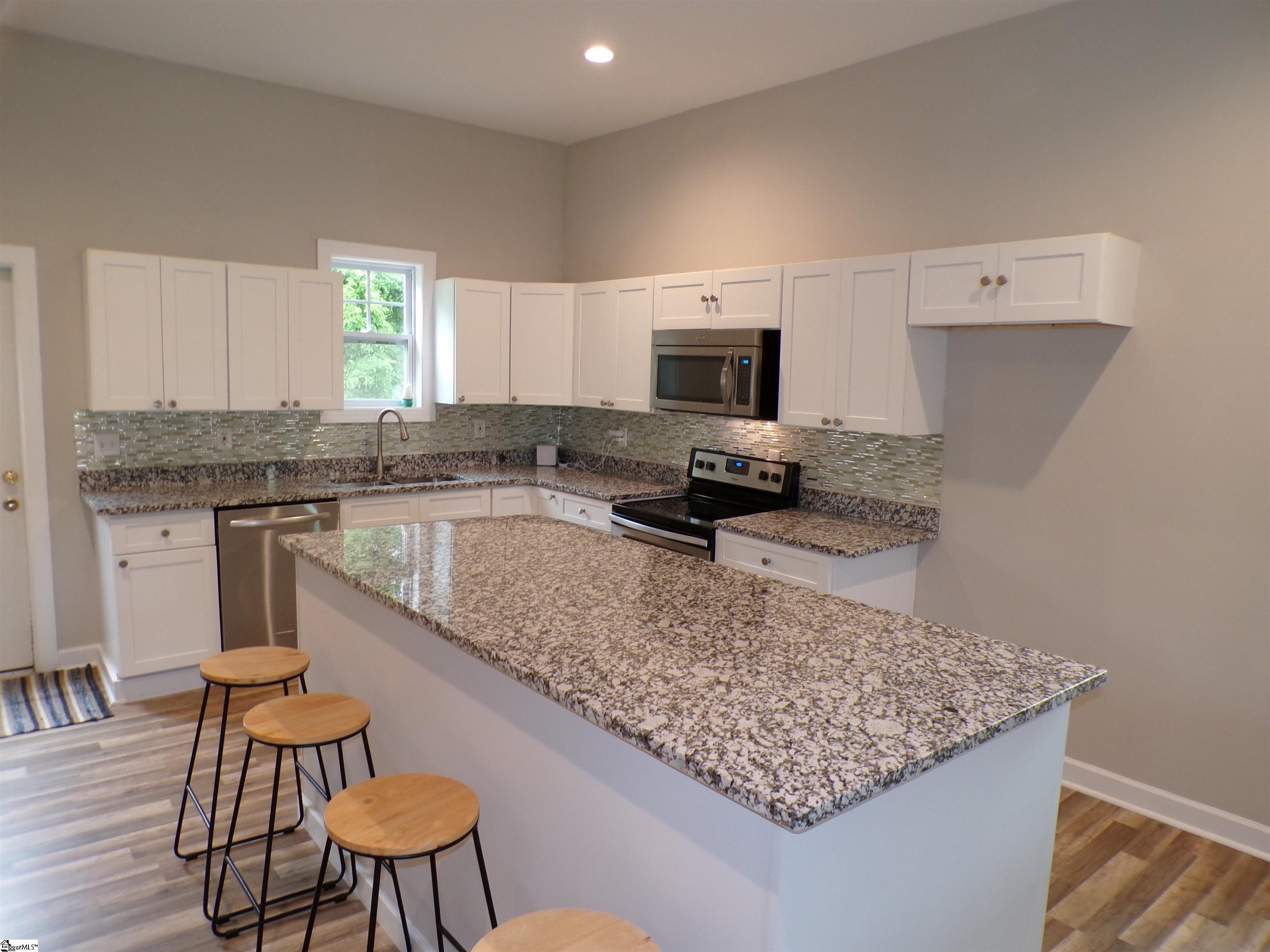 407 Green, Belton, South Carolina image 6
