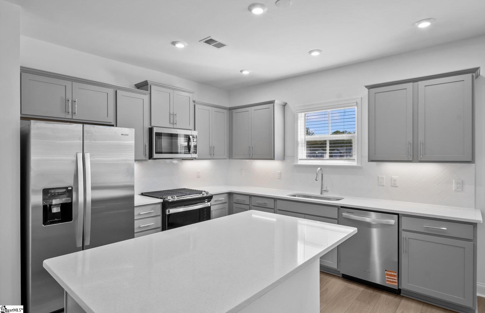 MLS #1556068 image #9