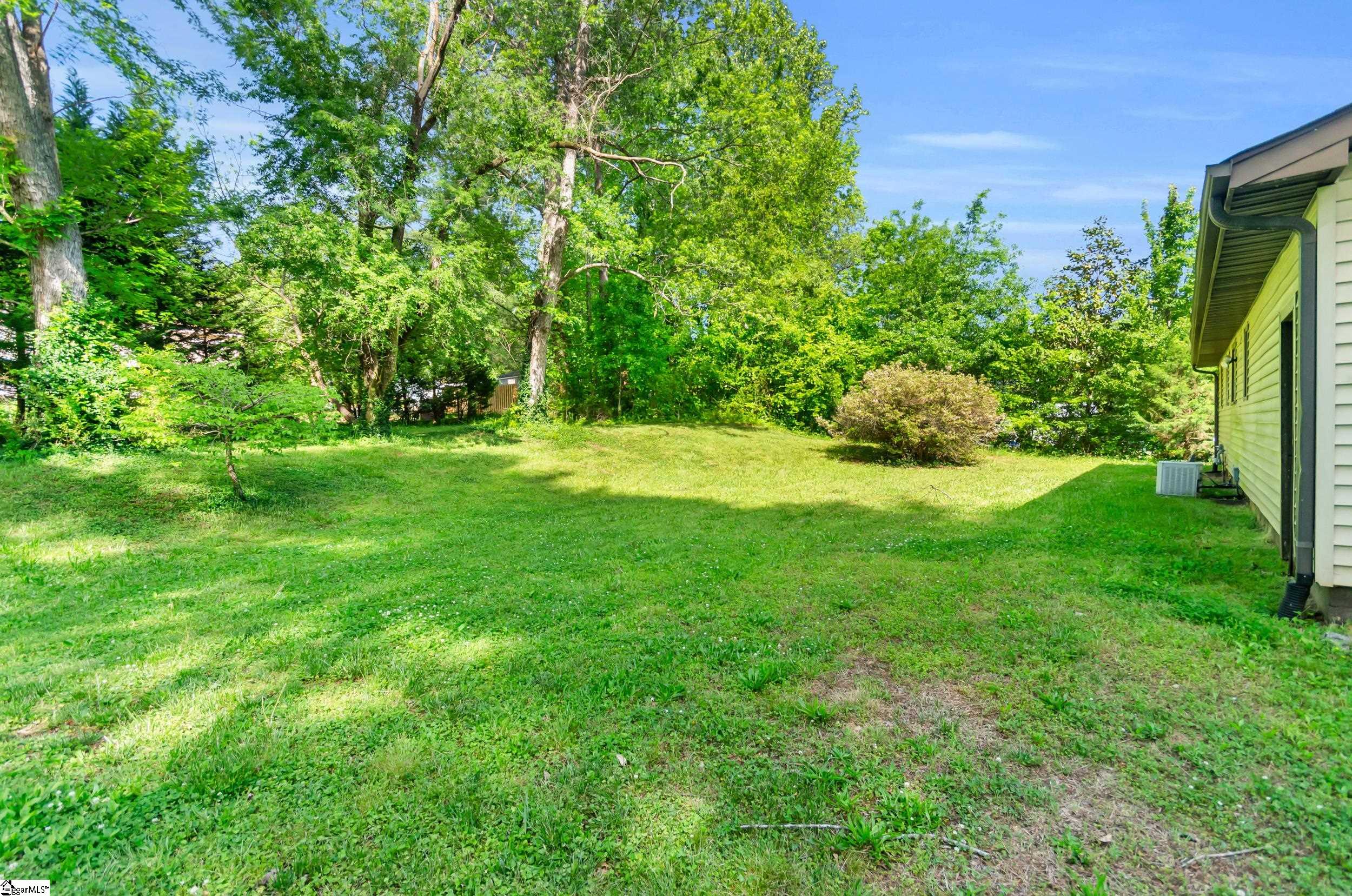 81 Julia, Columbus, North Carolina image 23
