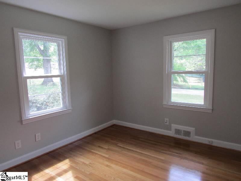 200 Forest, Laurens, South Carolina image 15