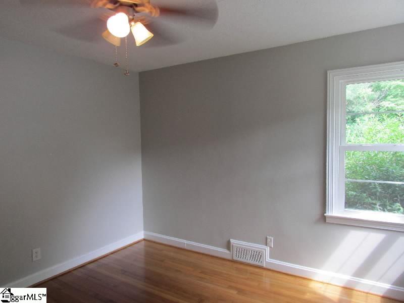 200 Forest, Laurens, South Carolina image 17
