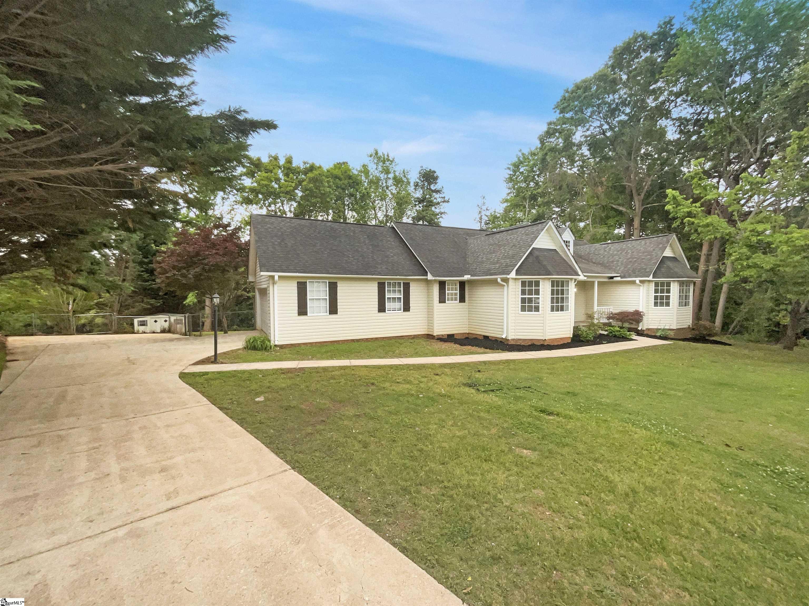 221 Amy, Lyman, South Carolina image 19
