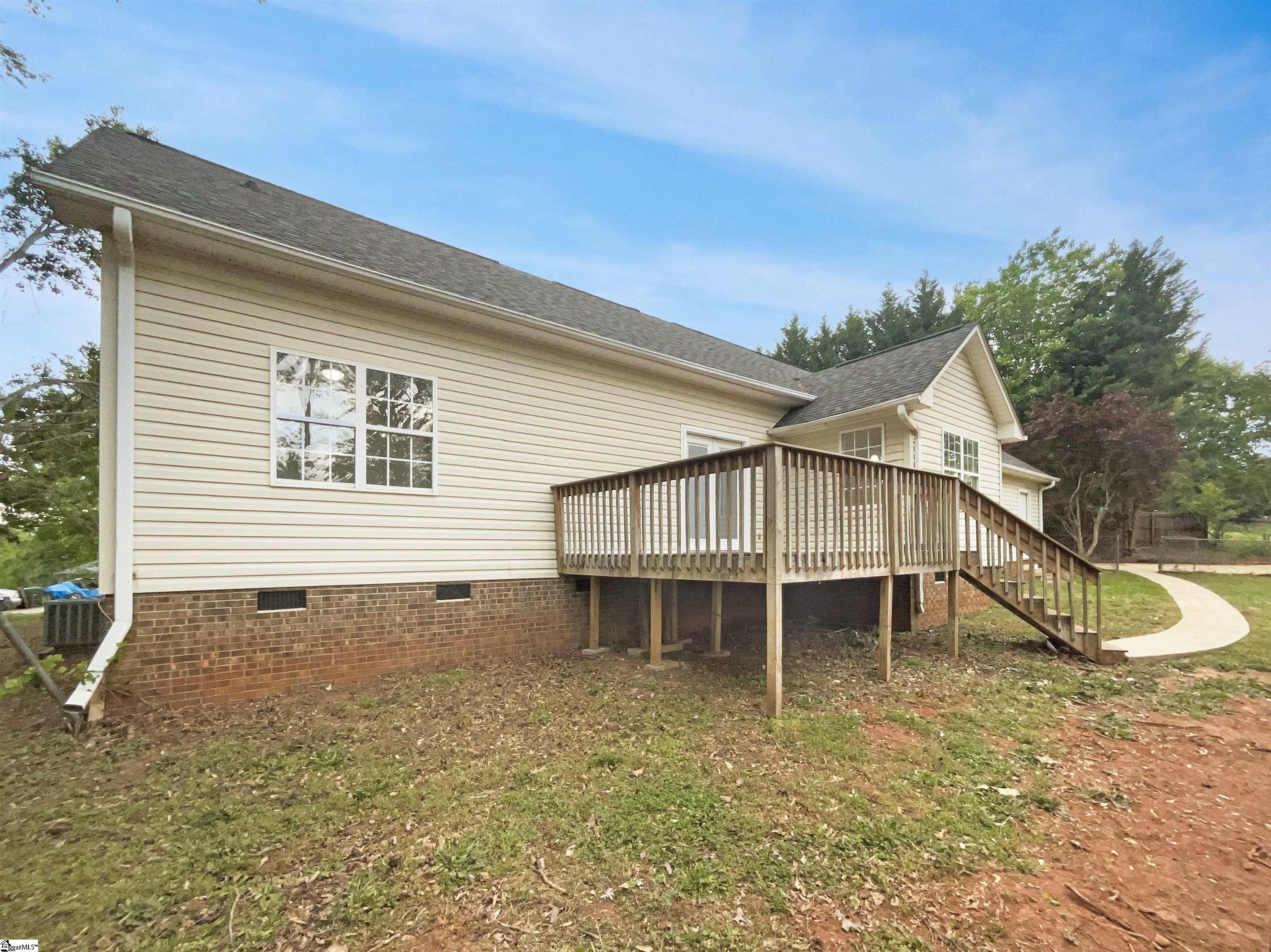 221 Amy, Lyman, South Carolina image 8