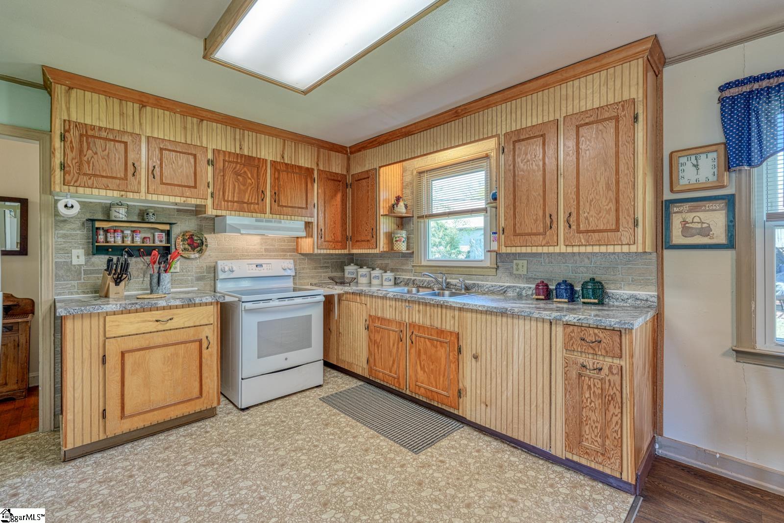 4 Jonquil, Greenville, South Carolina image 11