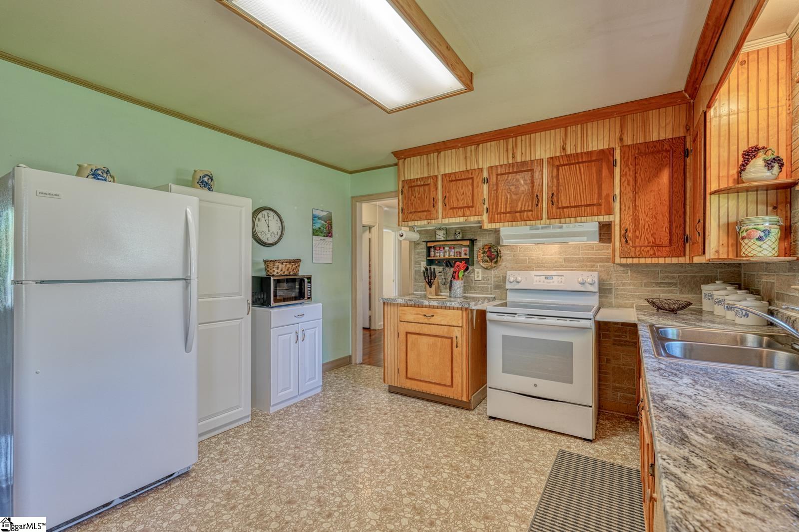 4 Jonquil, Greenville, South Carolina image 12