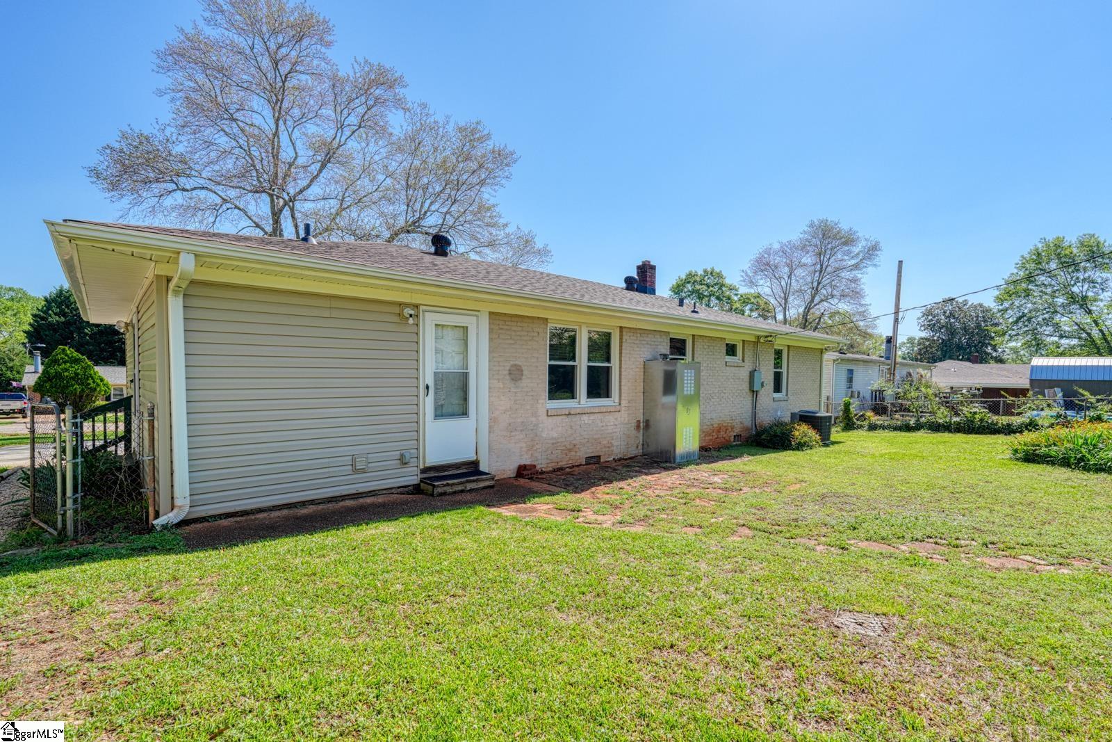 4 Jonquil, Greenville, South Carolina image 42