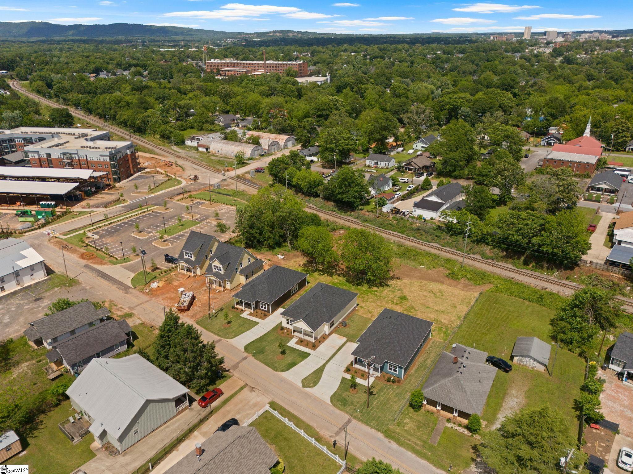 18A N Georgia, Greenville, South Carolina image 33
