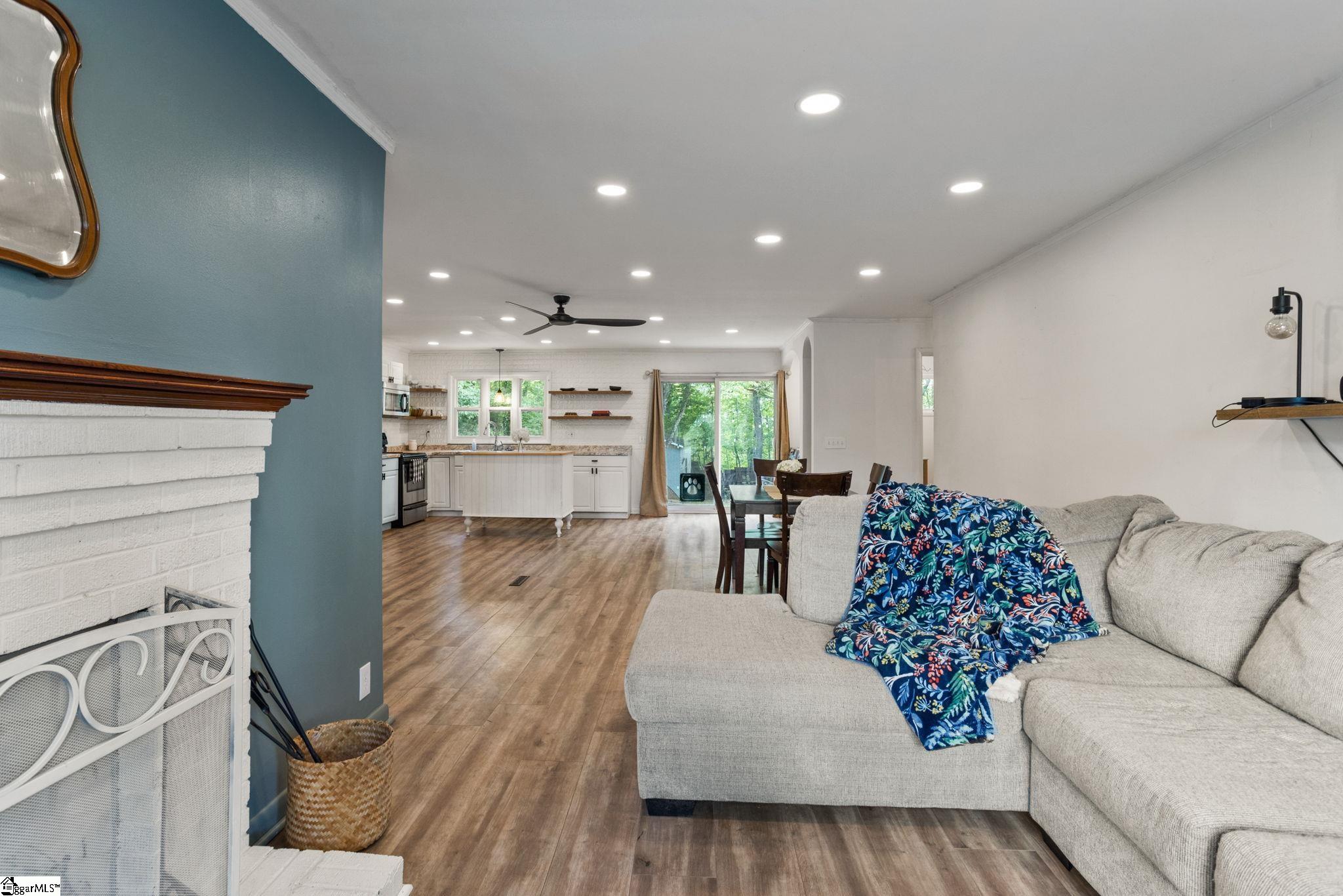 312 Alta Vista, Travelers Rest, South Carolina image 6