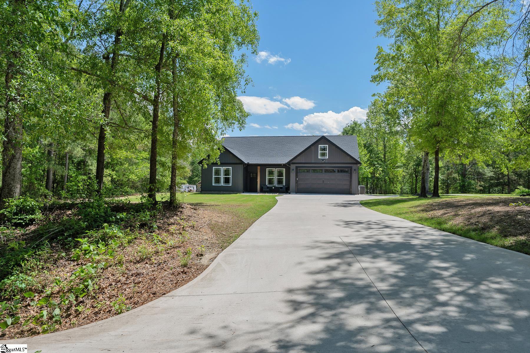 713 Bradley Dill, Campobello, South Carolina image 2