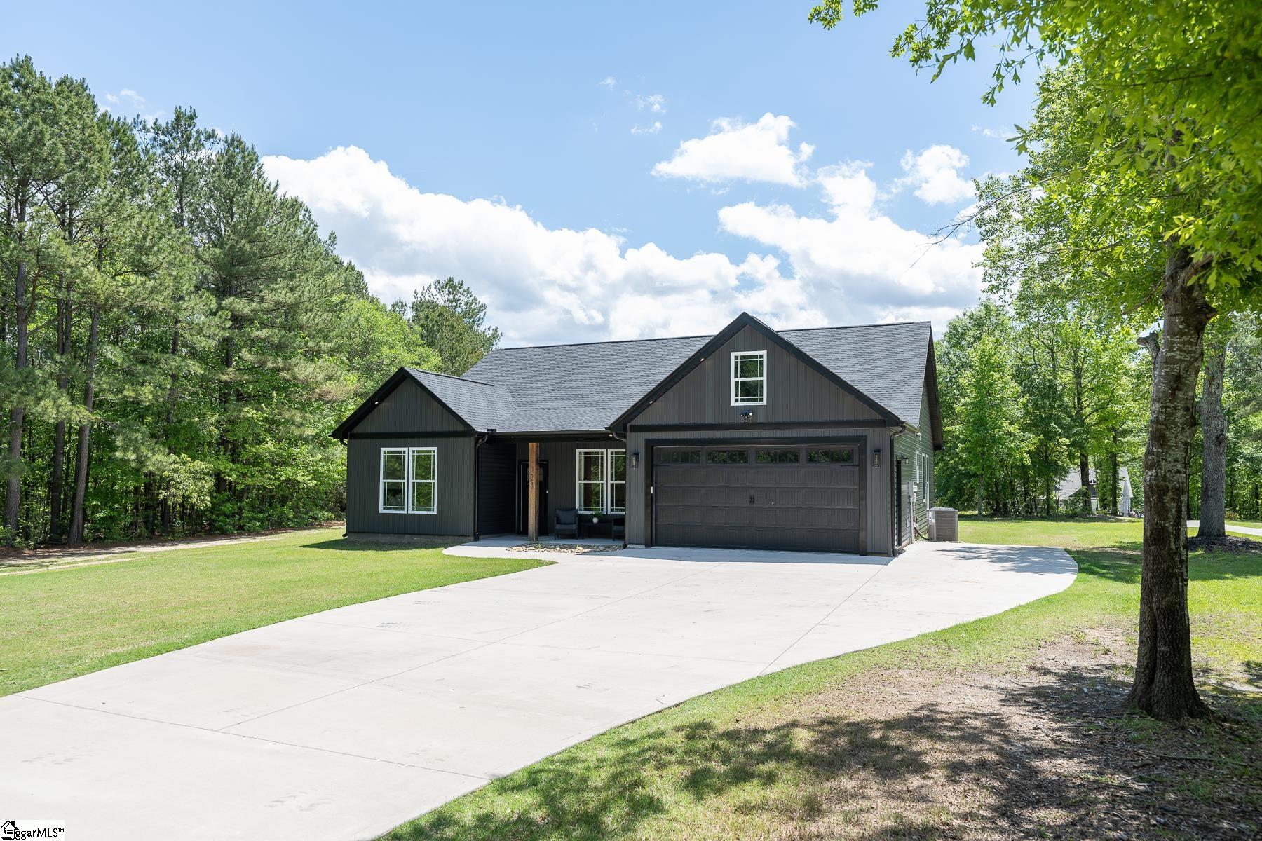 713 Bradley Dill, Campobello, South Carolina image 3