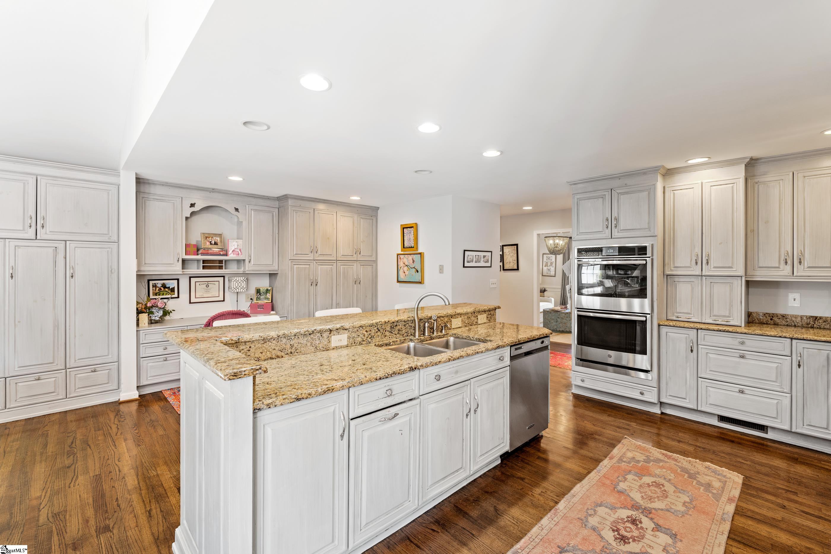 810 Wembley, Greenville, South Carolina image 26