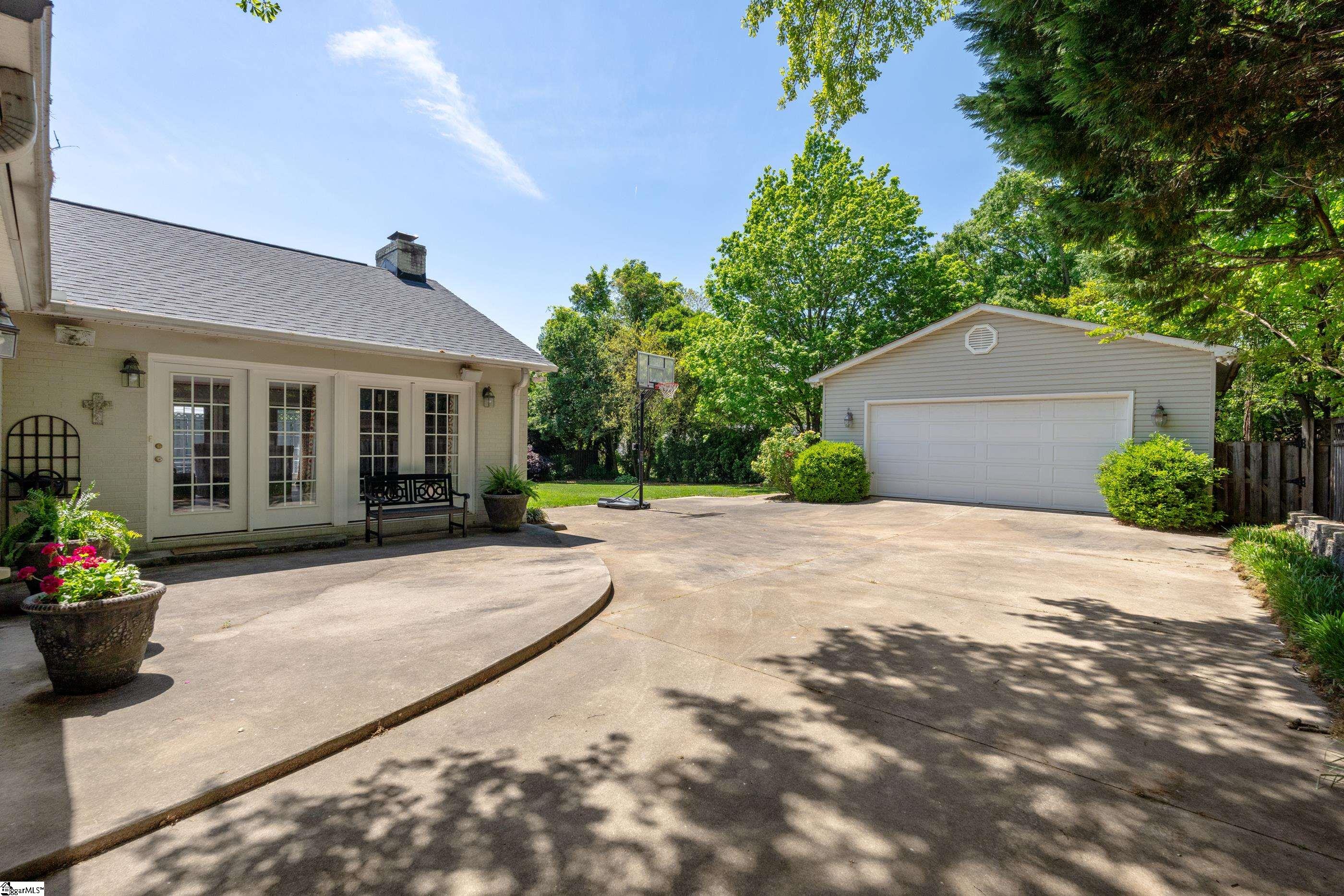 810 Wembley, Greenville, South Carolina image 38
