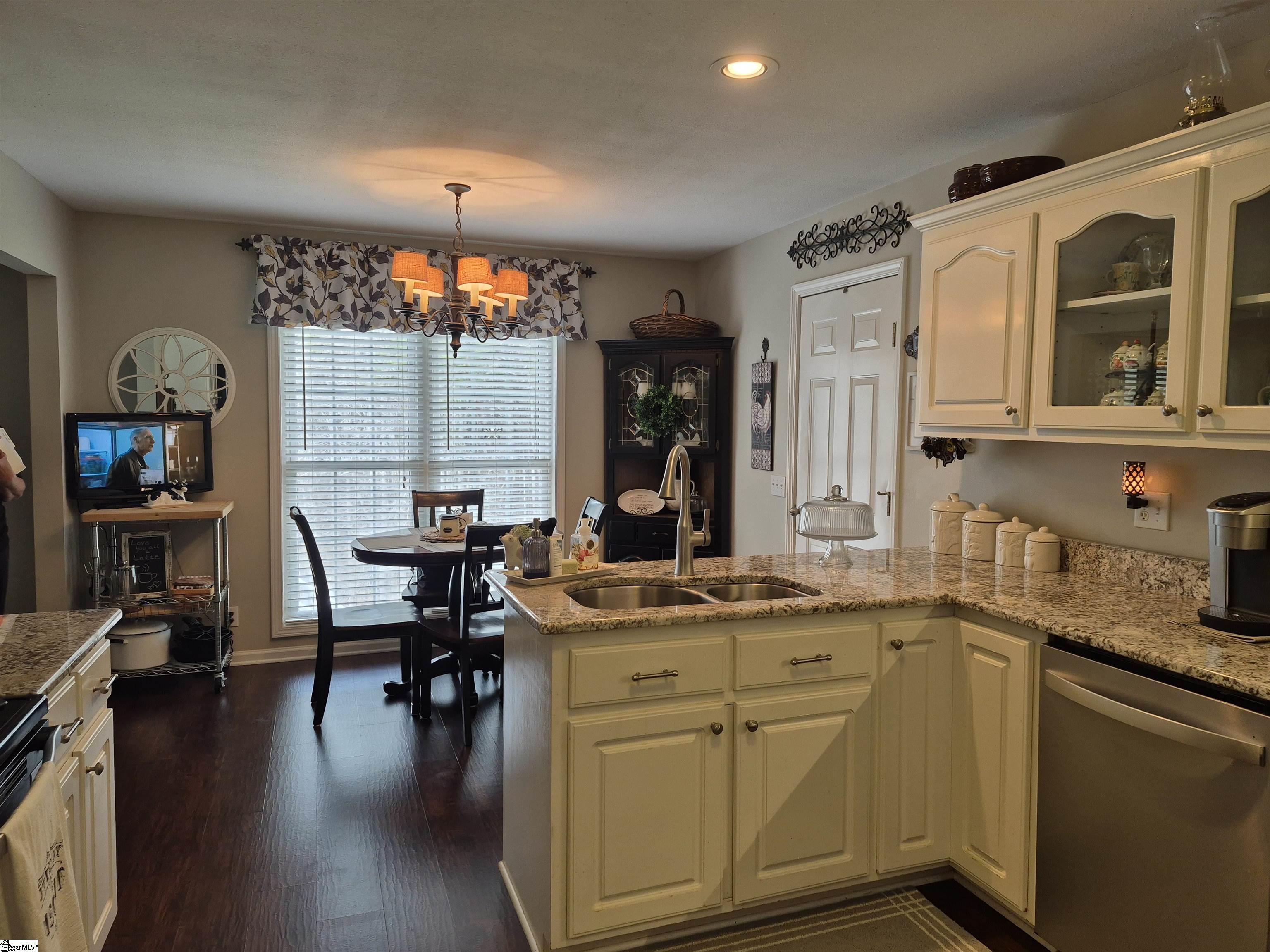 620 Oak Grove, Landrum, South Carolina image 7