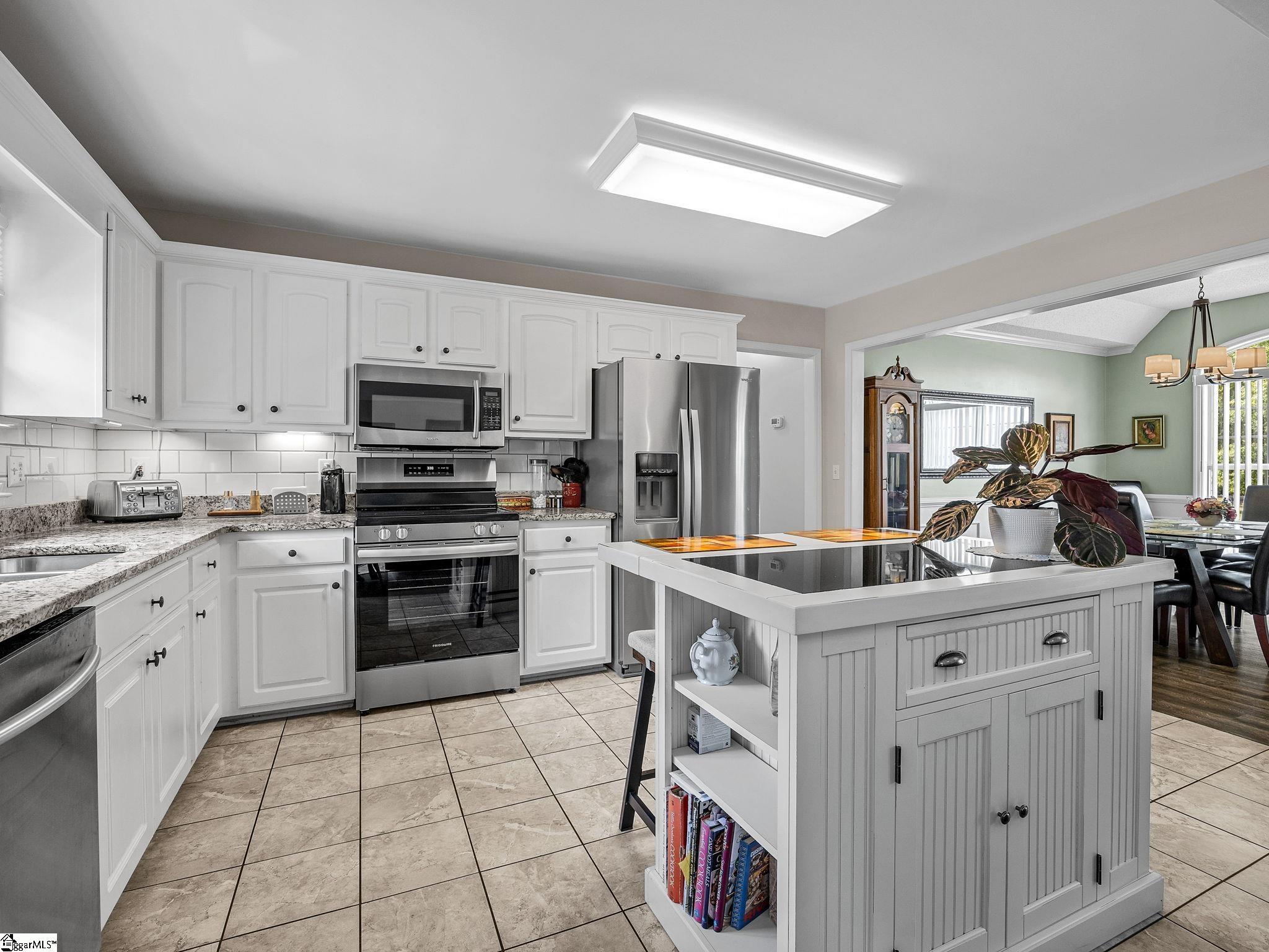 121 Lewis Burnett, Boiling Springs, South Carolina image 9