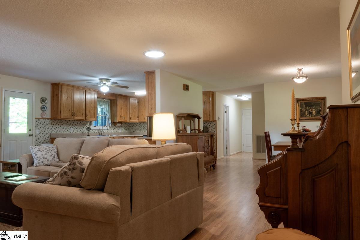 492 Flat Rock, Liberty, South Carolina image 5