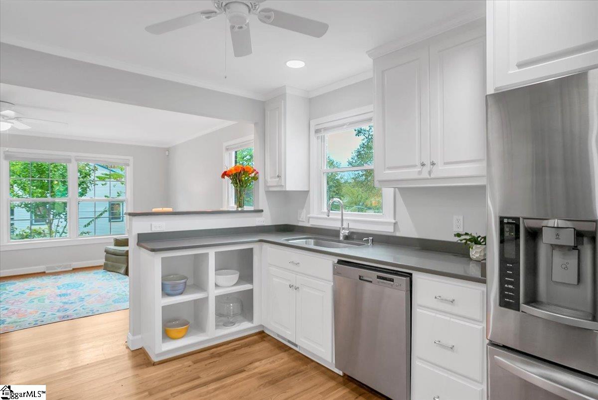 8 Queen Aly, Greenville, South Carolina image 11