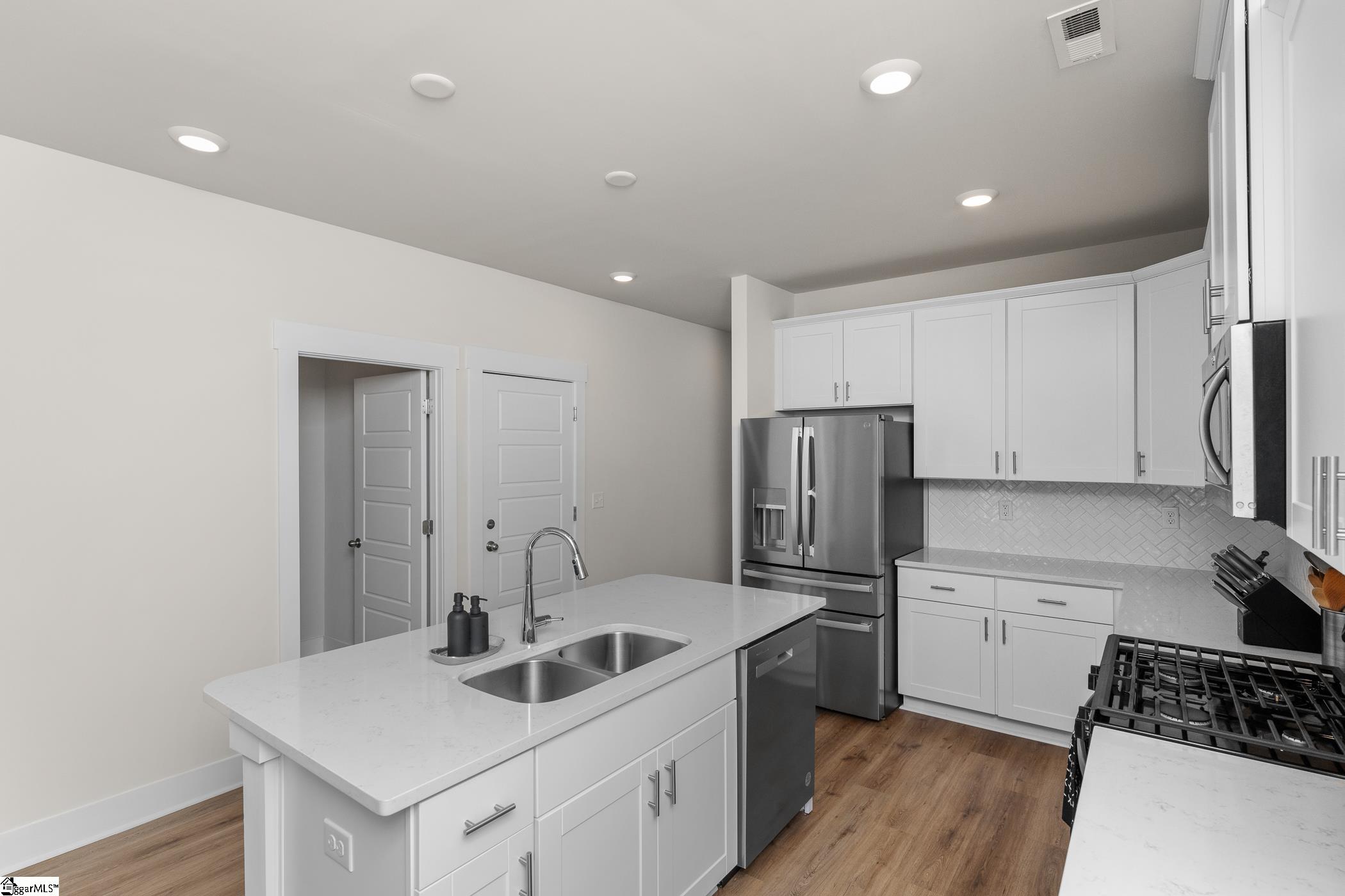 24 Sparrow, Greenville, South Carolina image 17