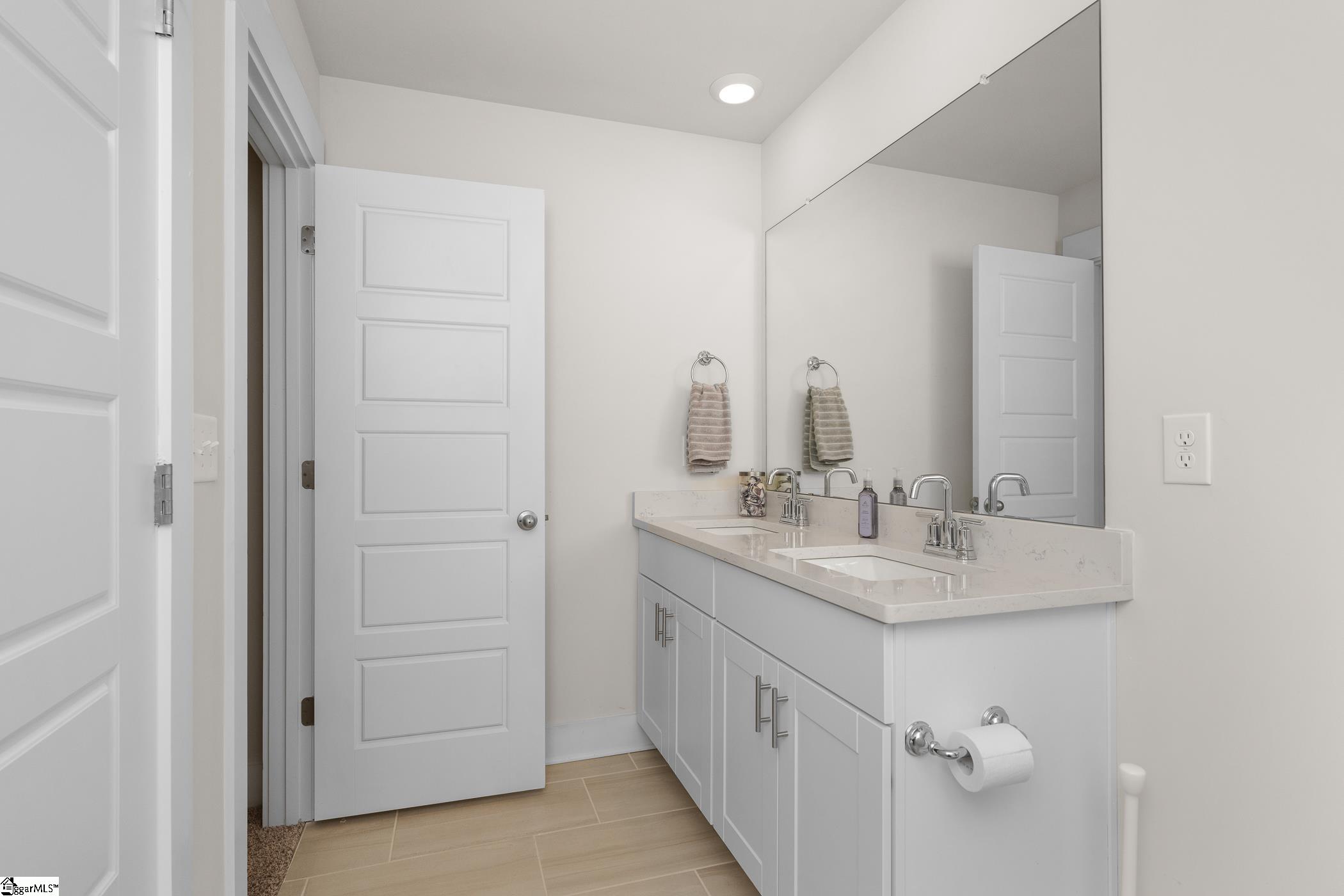 24 Sparrow, Greenville, South Carolina image 32