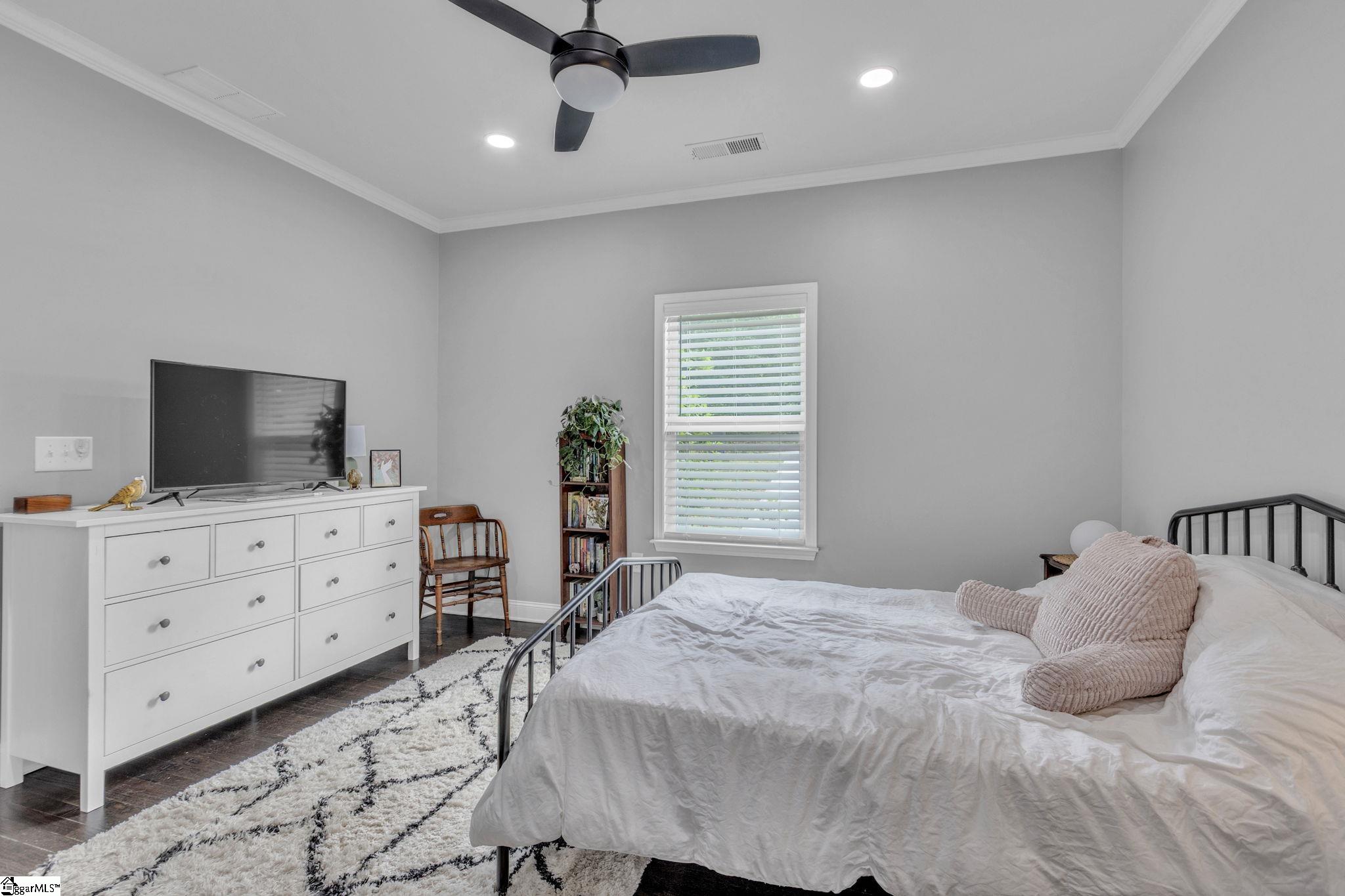 219 Fleetwood, Greenville, South Carolina image 9