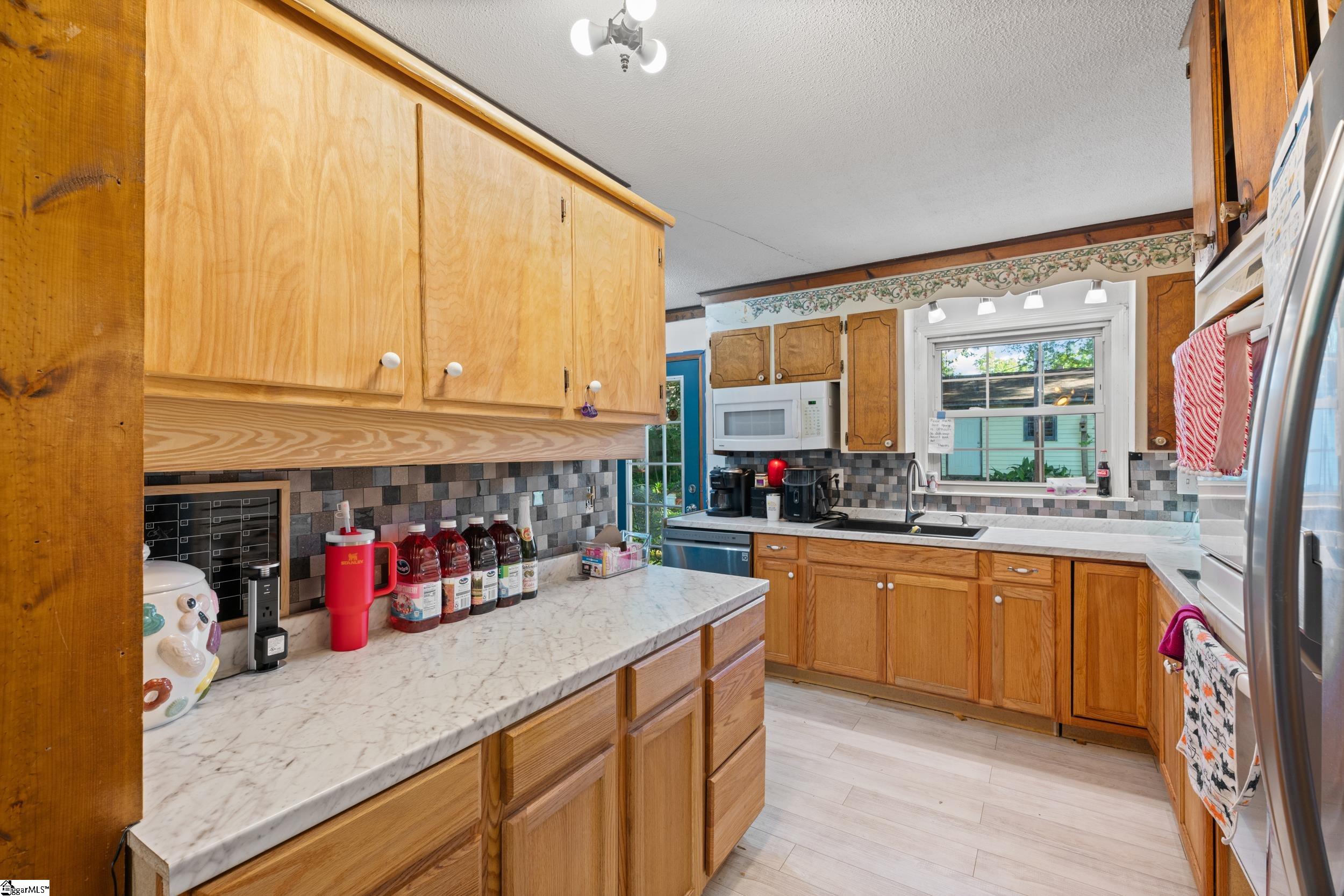 107 Benjamin, Greer, South Carolina image 9