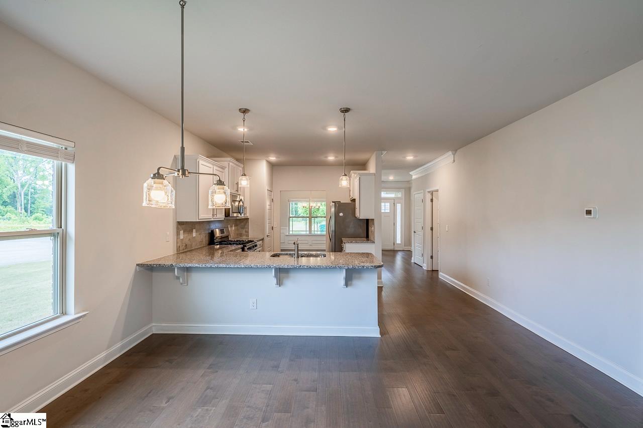 761 Radner, Boiling Springs, South Carolina image 16