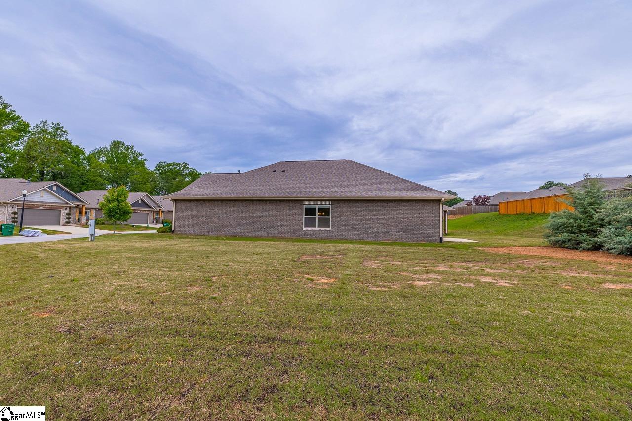 761 Radner, Boiling Springs, South Carolina image 34