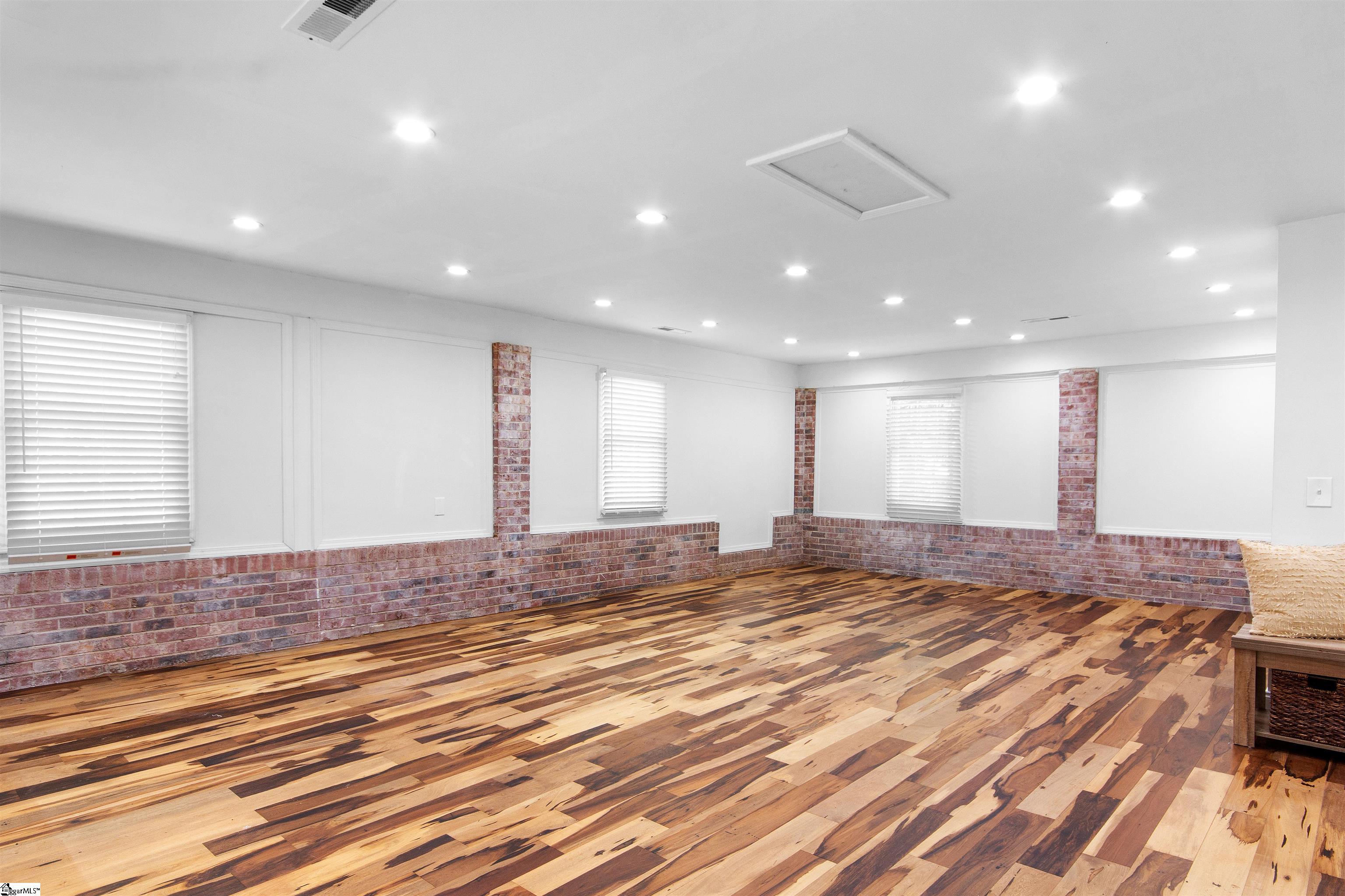 201 Knollview, Greenville, South Carolina image 13
