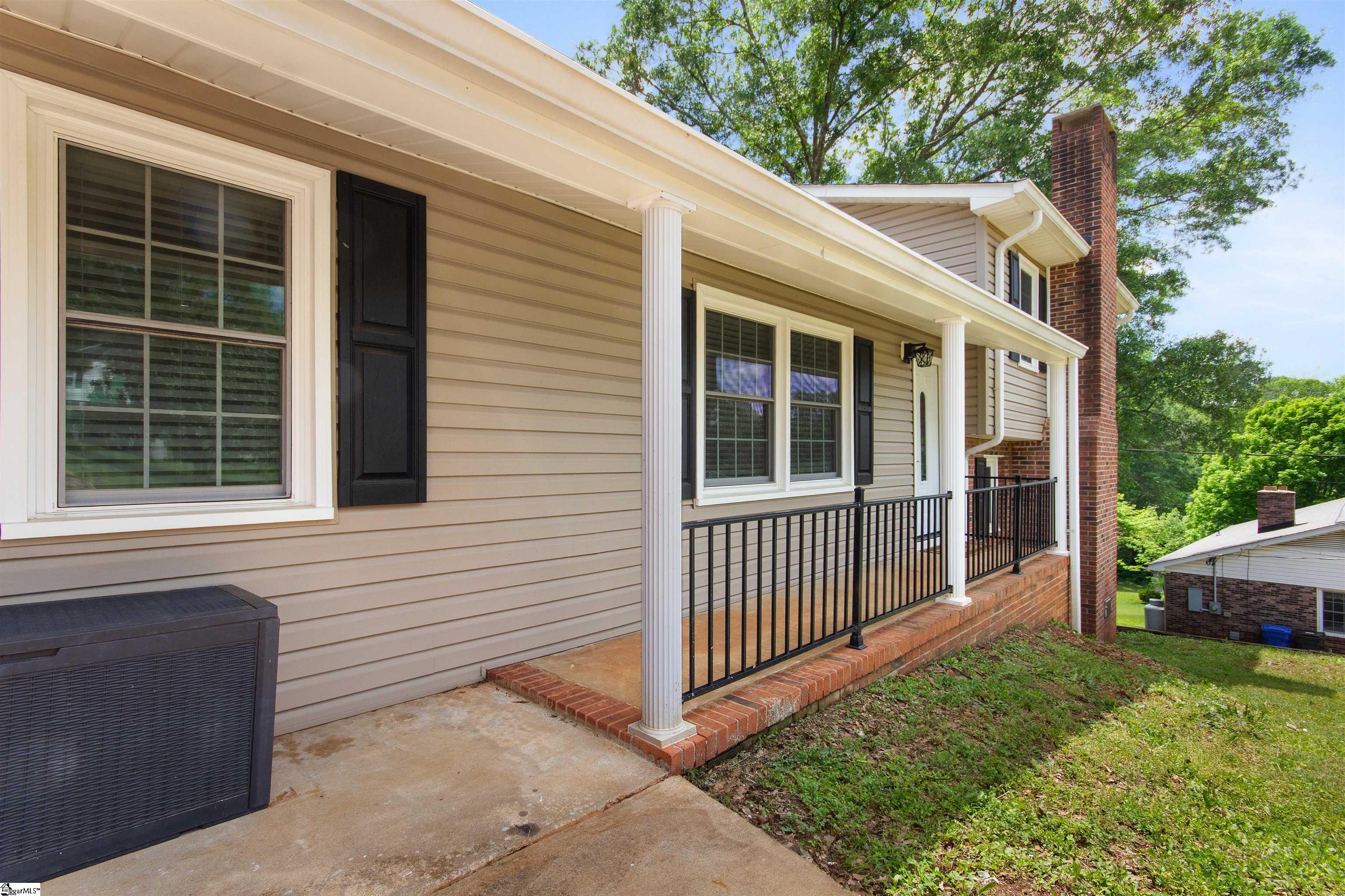 201 Knollview, Greenville, South Carolina image 2
