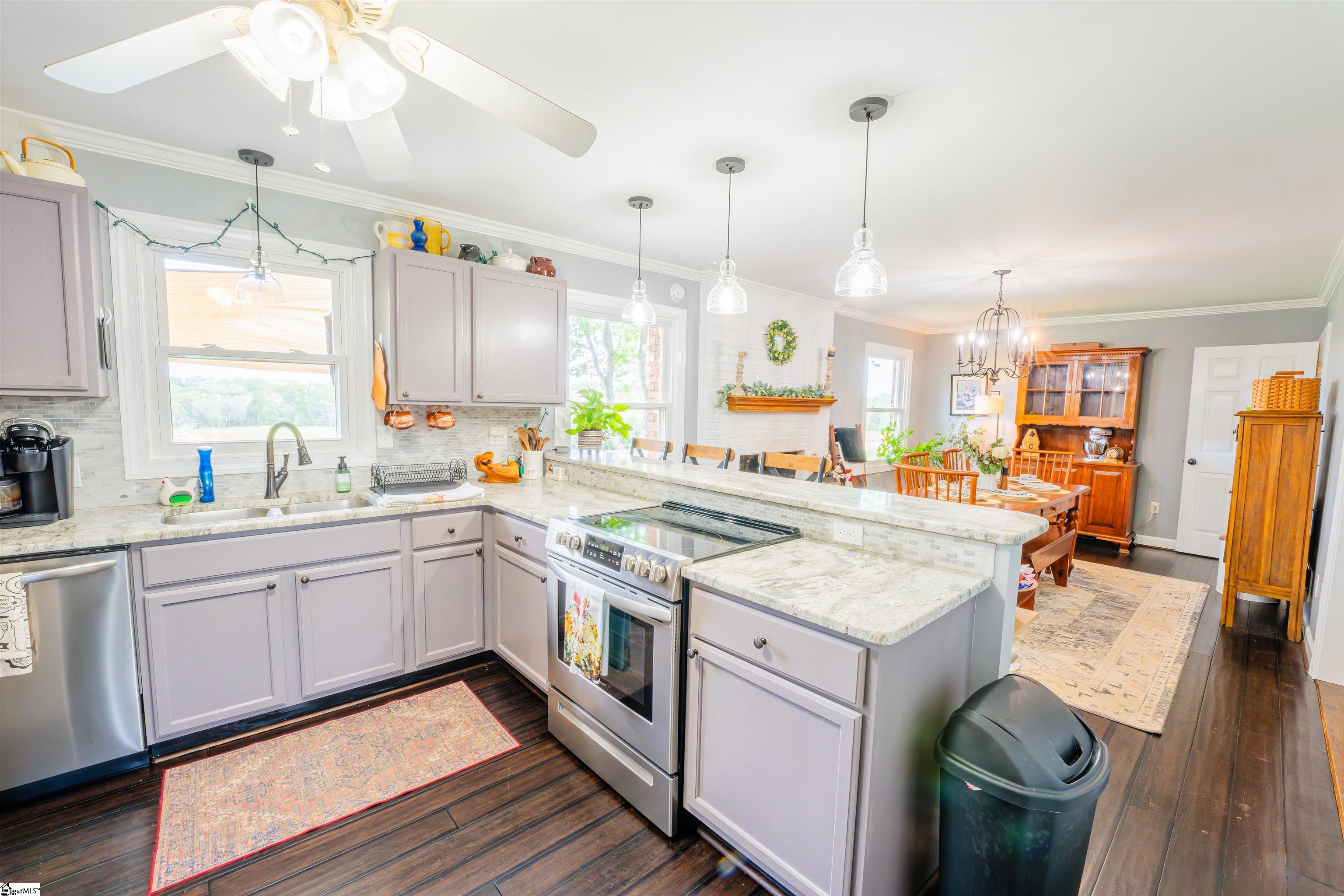 147 Daniel, Easley, South Carolina image 6