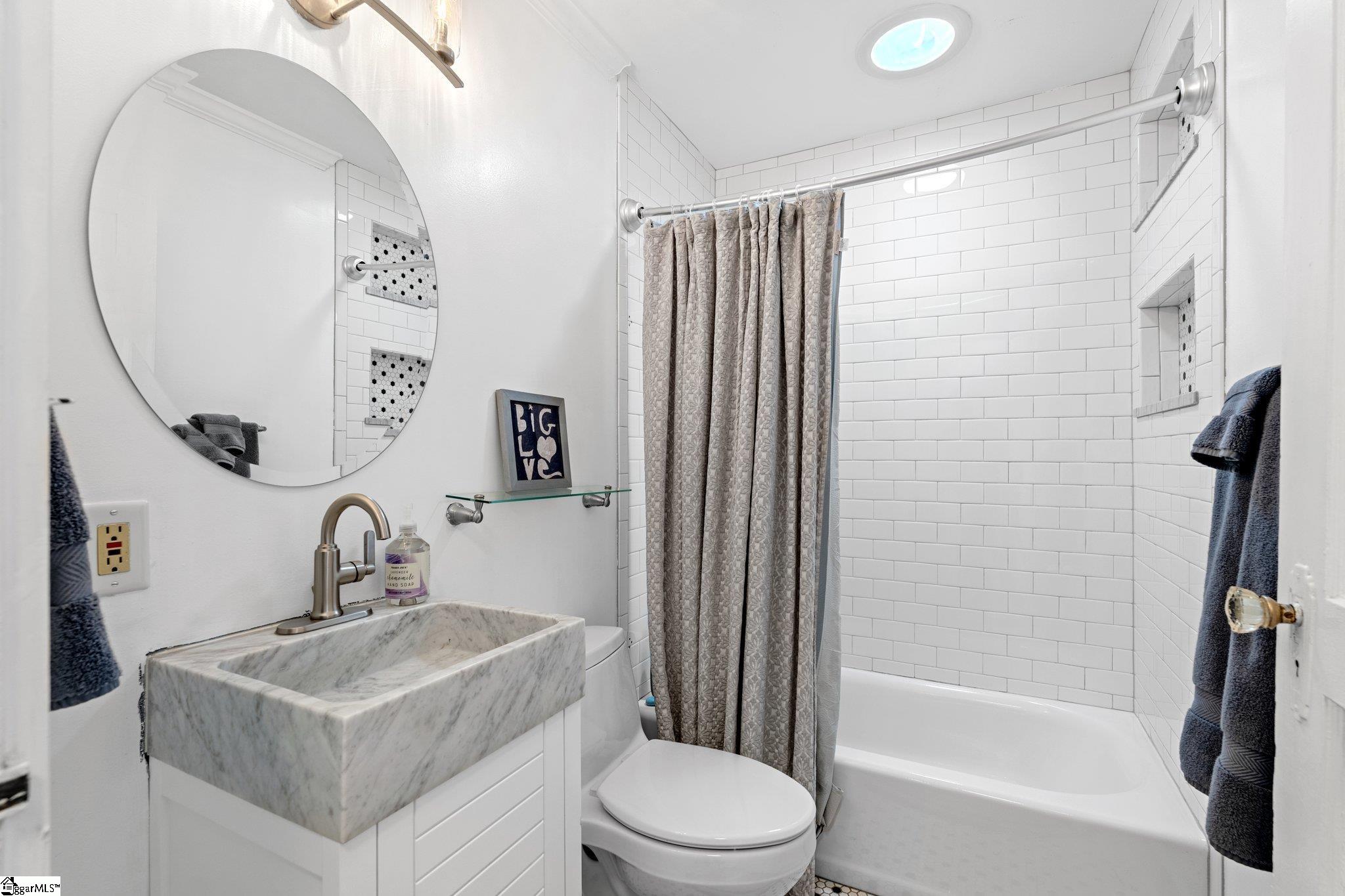 408 Cary, Greenville, South Carolina image 21