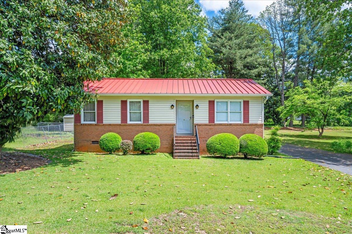 8 Cross, Inman, South Carolina image 1