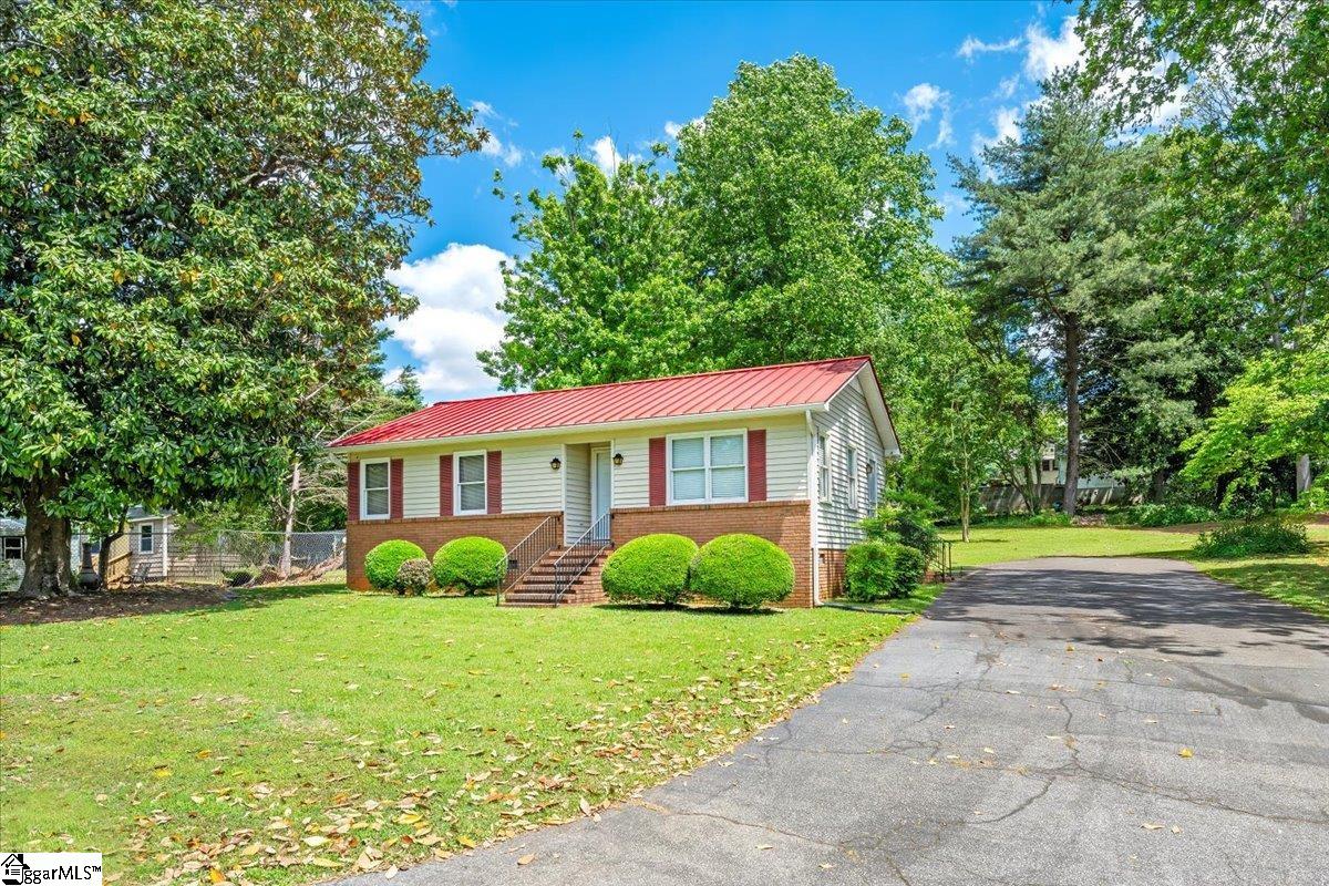 8 Cross, Inman, South Carolina image 3