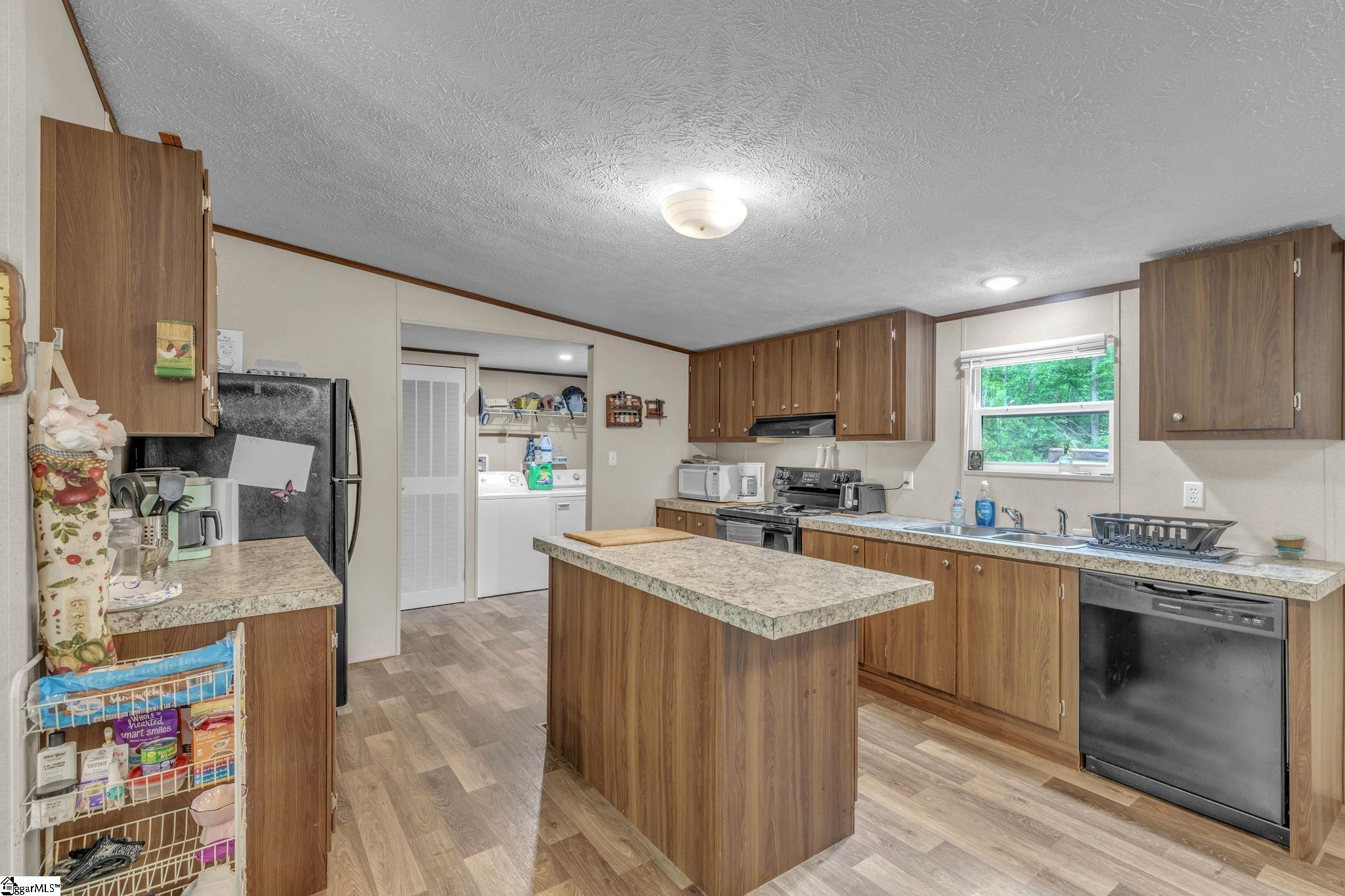 21 Hughes, Greenville, South Carolina image 14