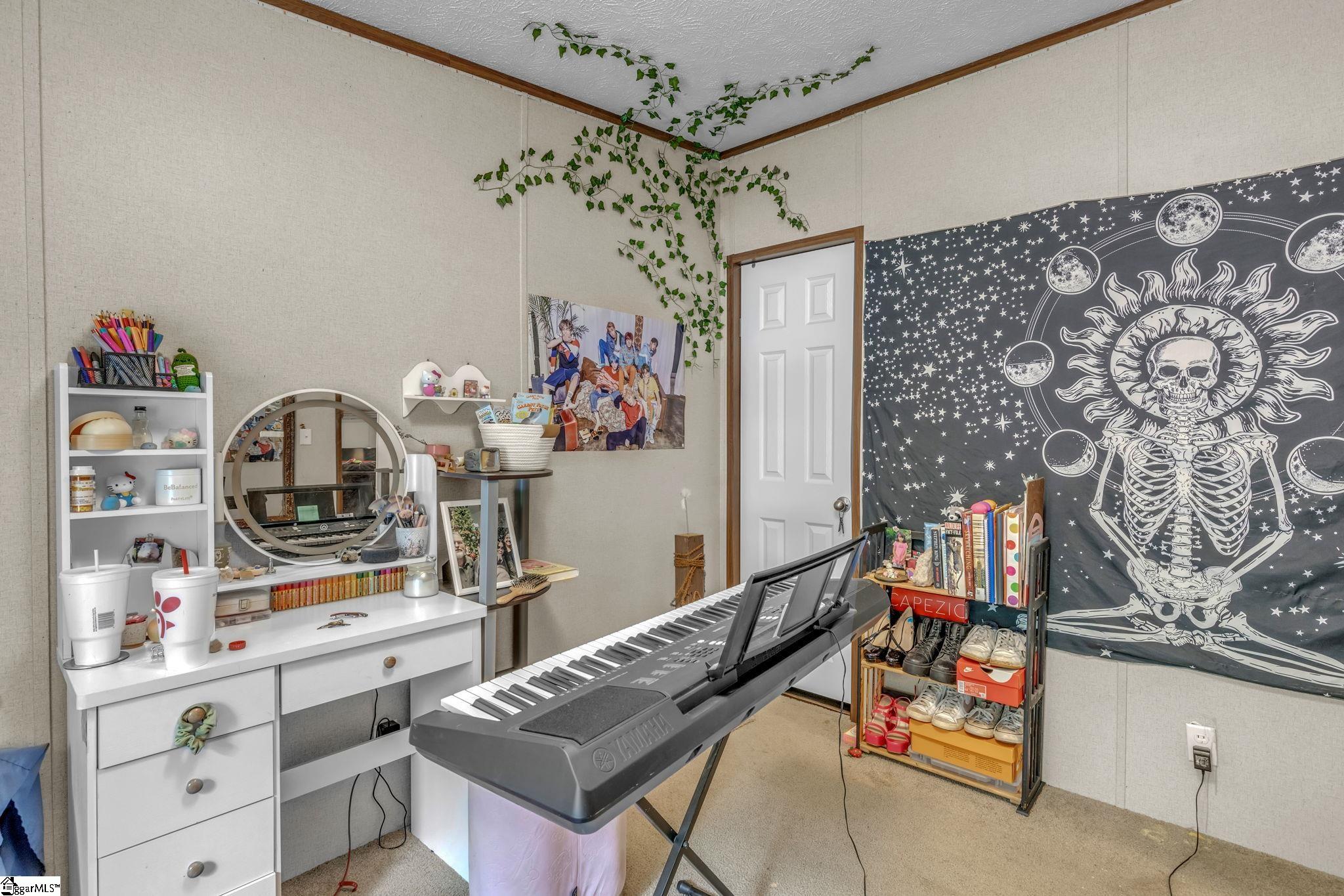 21 Hughes, Greenville, South Carolina image 25